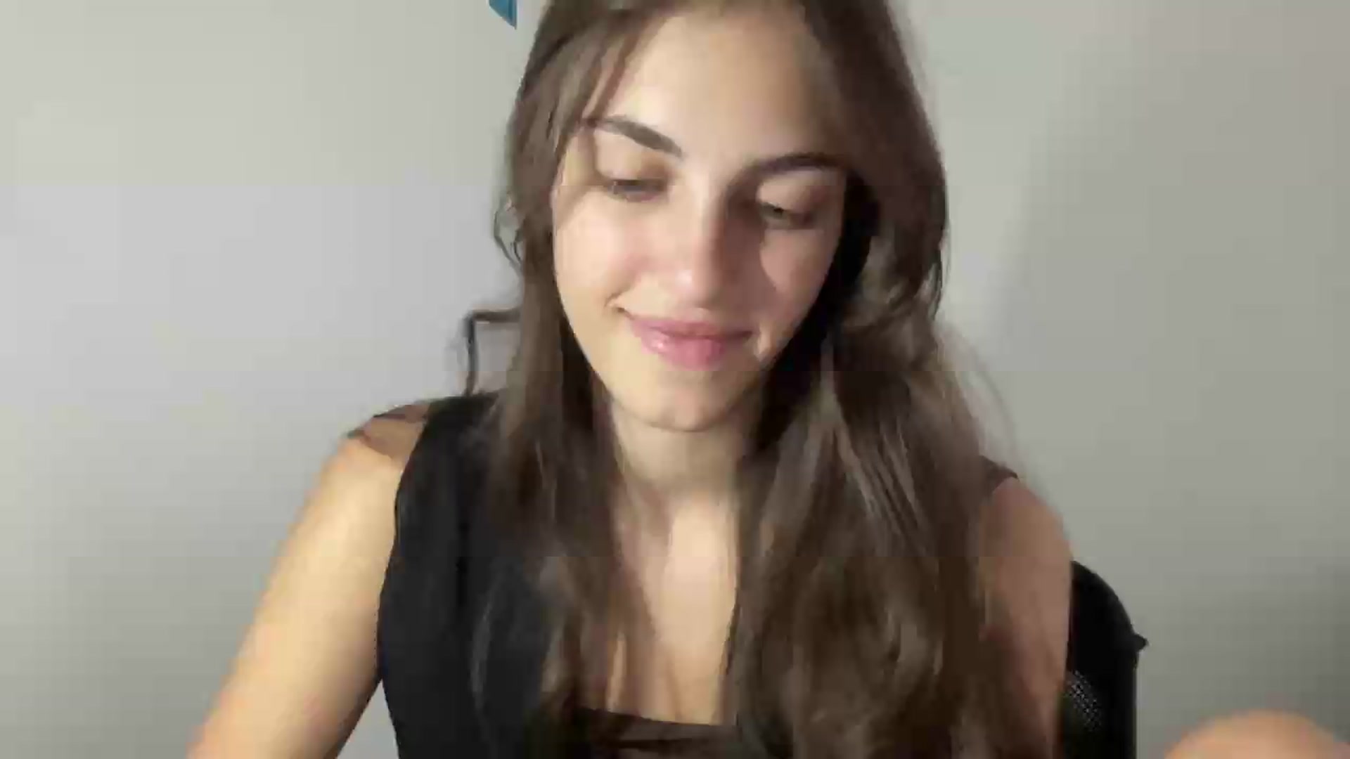 Gallery image thumbnail from Dashamoxy's myfreecams stream on, 06/20/2026, 13:58 image 12 of 20