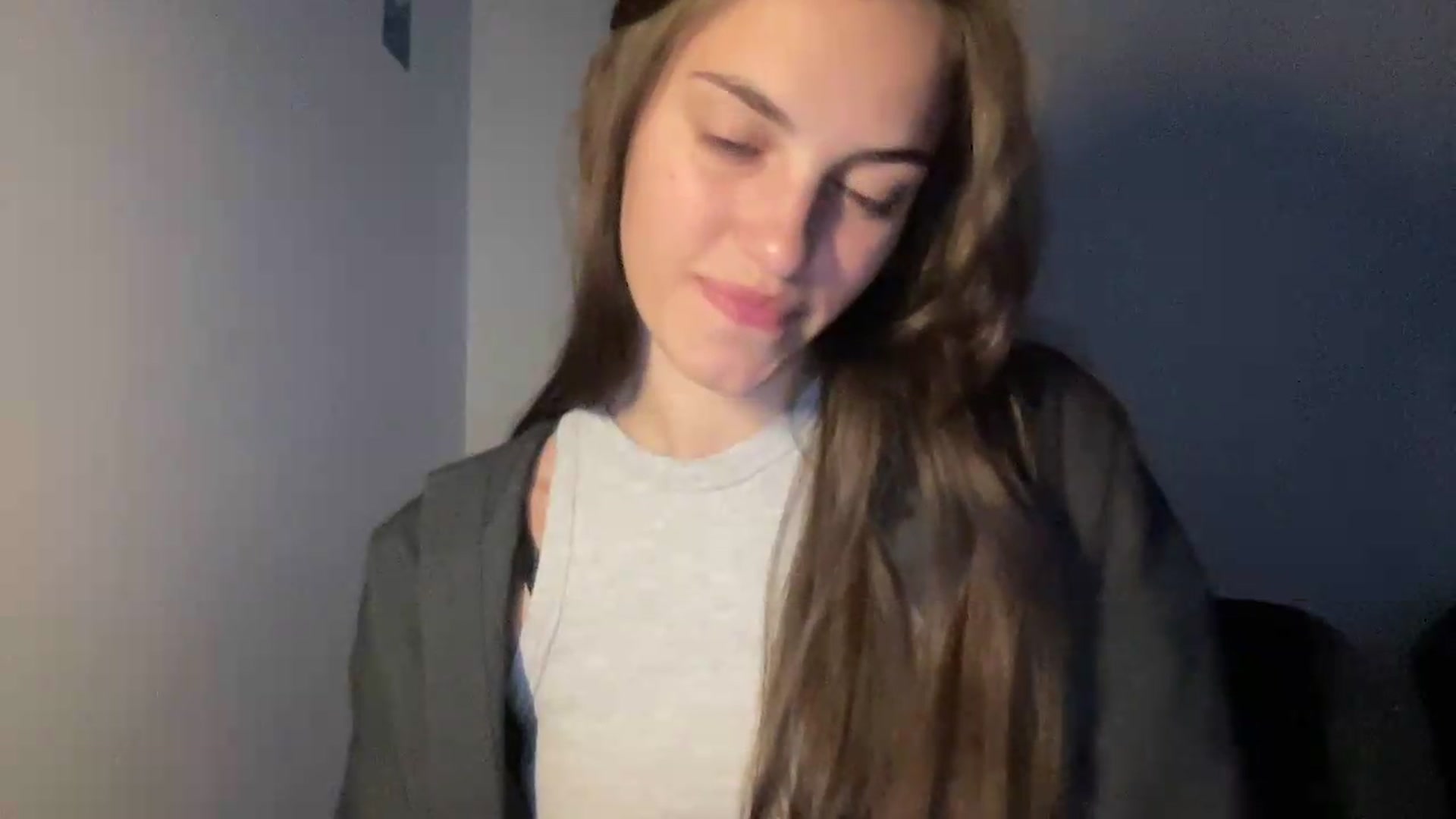Gallery image thumbnail from Dashamoxy's myfreecams stream on, 06/23/2026, 17:39 image 10 of 20