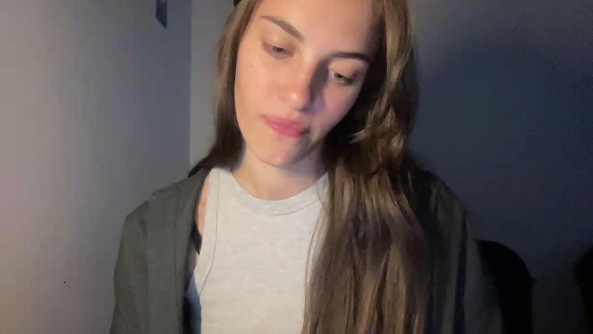 Gallery image thumbnail from Dashamoxy's myfreecams stream on, 06/23/2026, 17:39 image 9 of 20