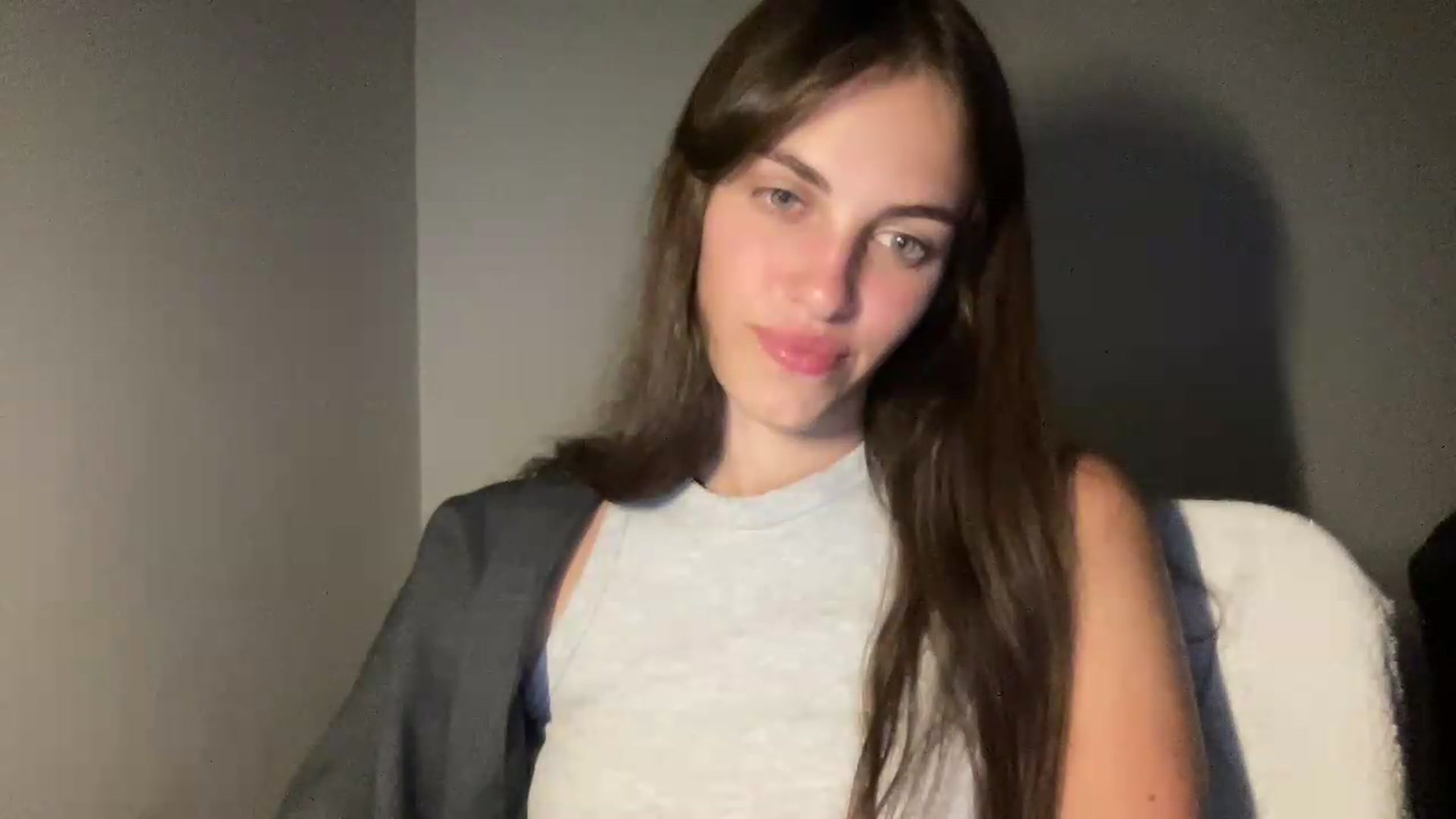 Gallery image thumbnail from Dashamoxy's myfreecams stream on, 06/27/2026, 22:14 image 20 of 20