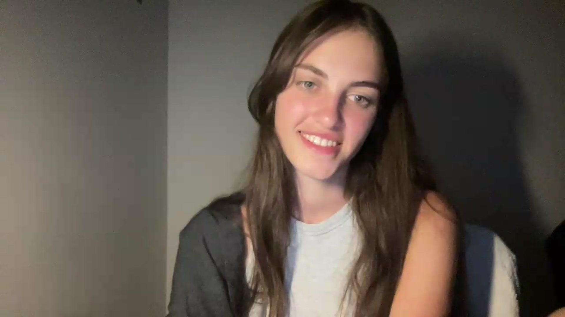 Gallery image thumbnail from Dashamoxy's myfreecams stream on, 06/27/2026, 22:14 image 11 of 20