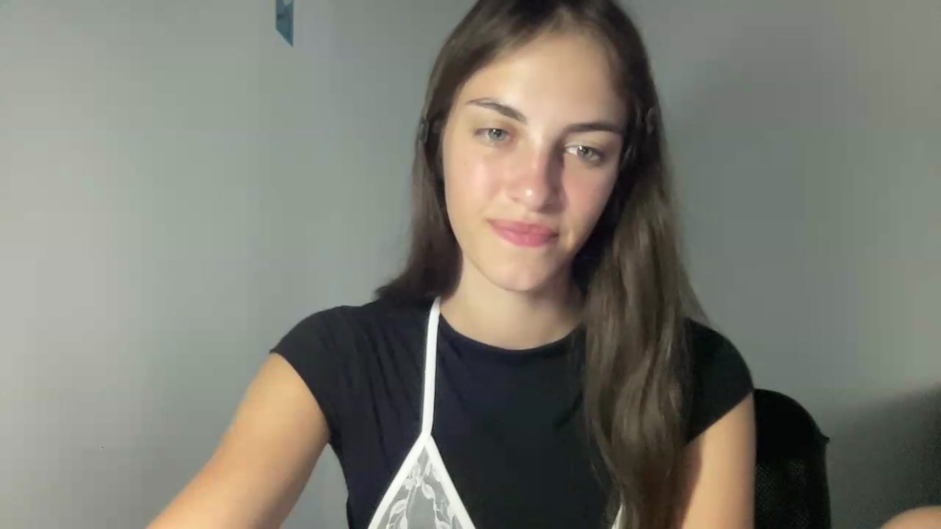 Gallery image thumbnail from Dashamoxy's myfreecams stream on, 06/28/2026, 17:15 image 8 of 20