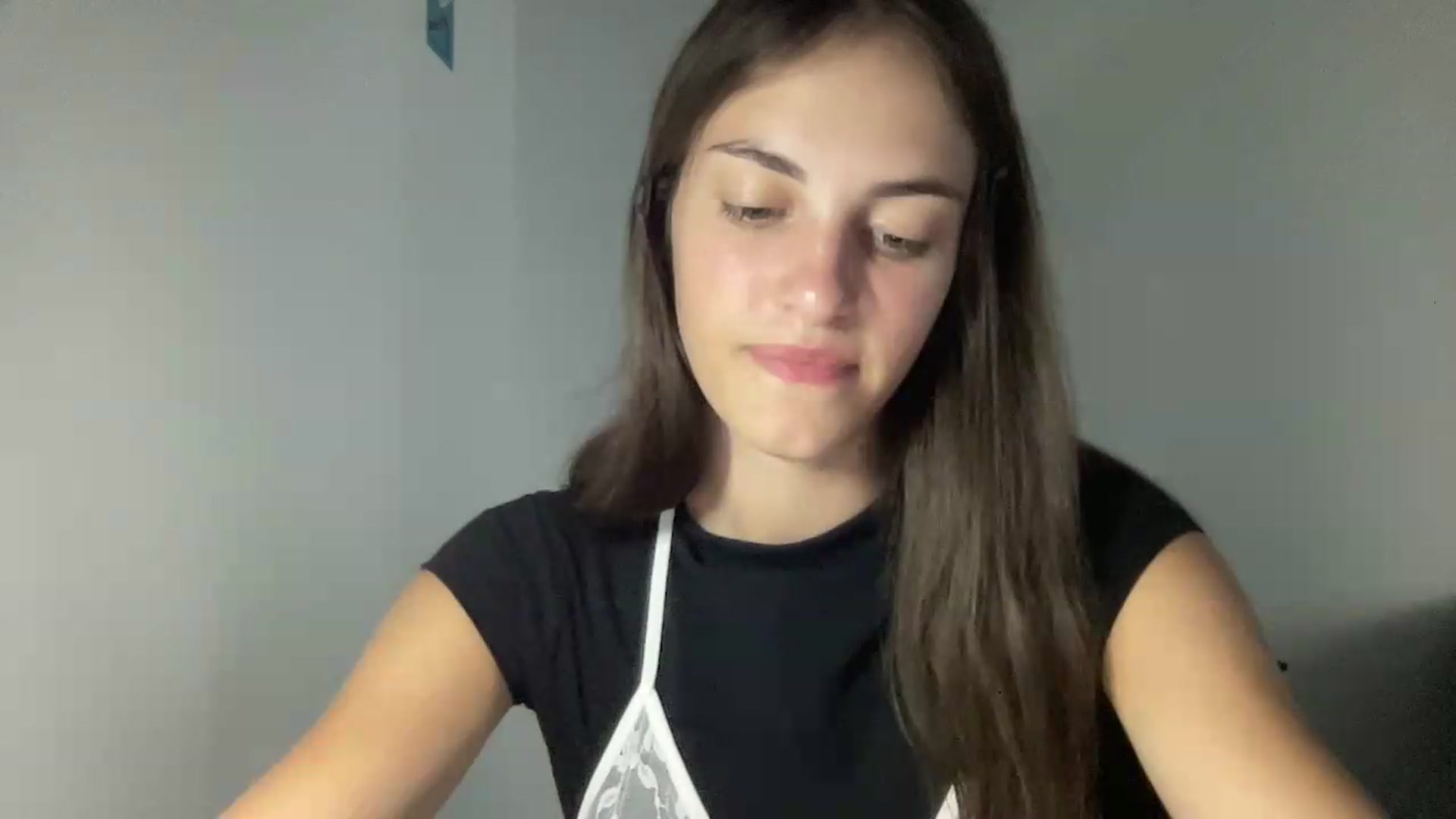 Gallery image thumbnail from Dashamoxy's myfreecams stream on, 06/28/2026, 17:15 image 10 of 20