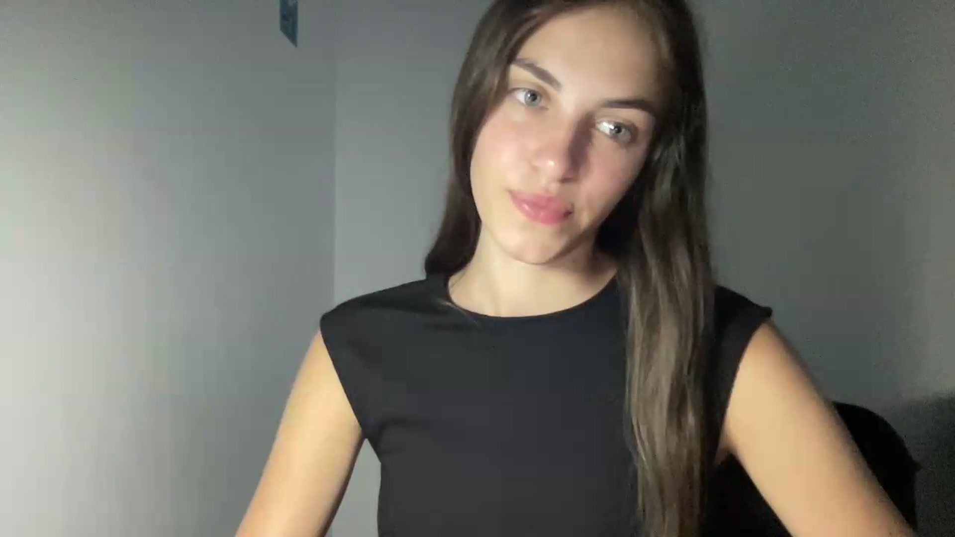 Gallery image thumbnail from Dashamoxy's myfreecams stream on, 06/28/2026, 17:15 image 19 of 20