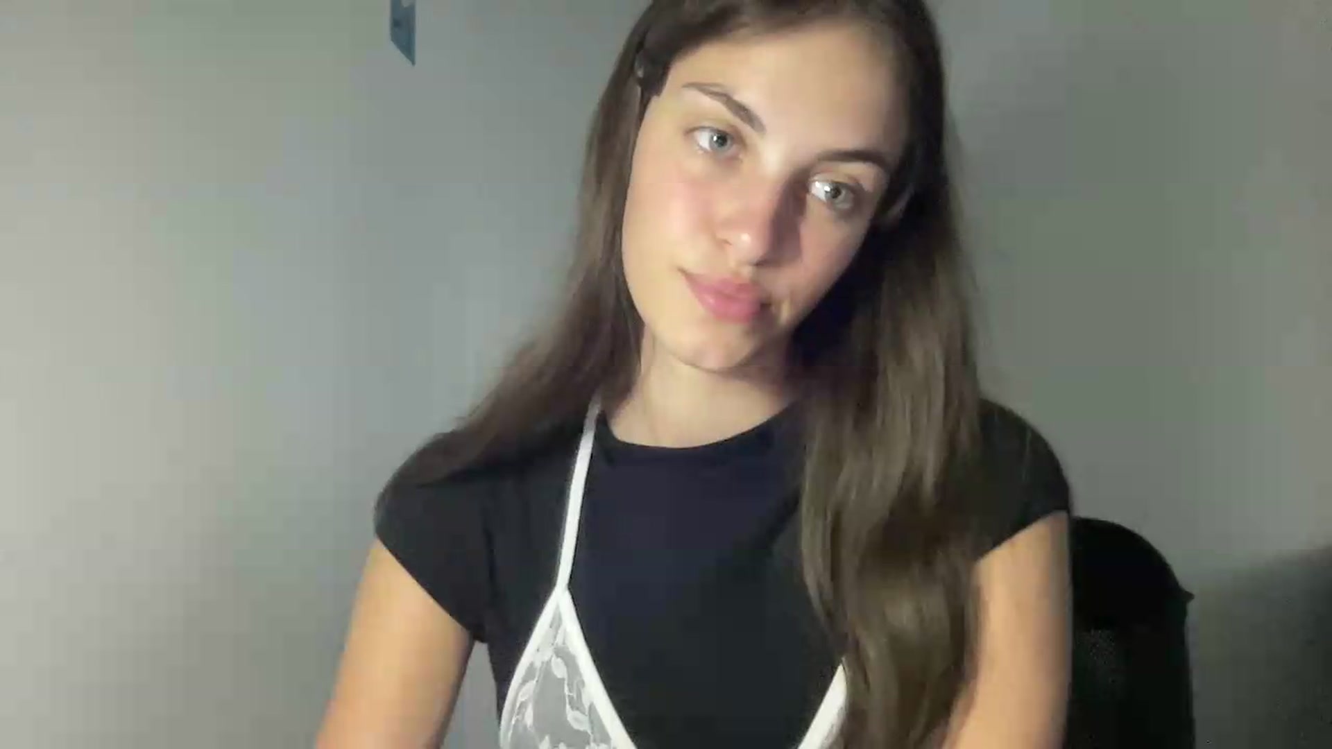 Gallery image thumbnail from Dashamoxy's myfreecams stream on, 06/28/2026, 17:15 image 2 of 20
