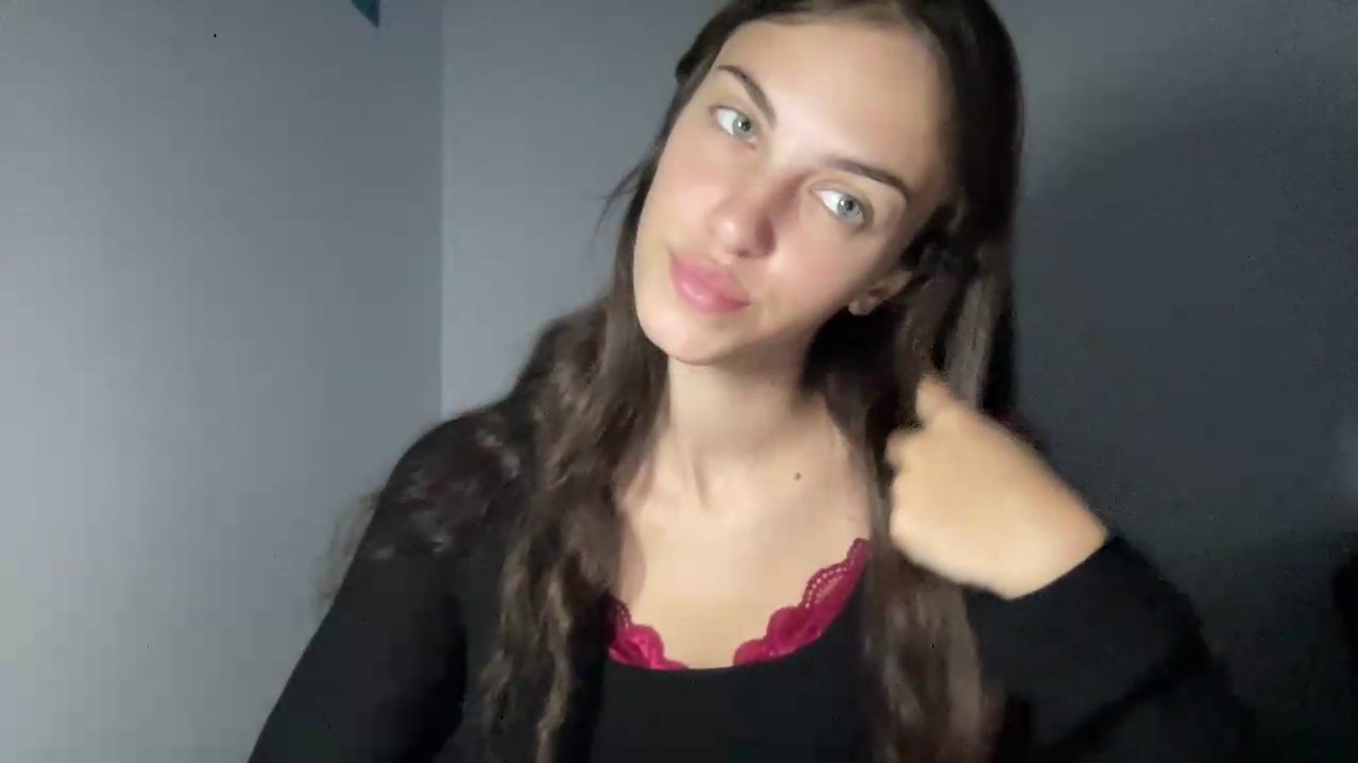 Gallery image thumbnail from Dashamoxy's myfreecams stream on, 06/29/2026, 17:57 image 13 of 20