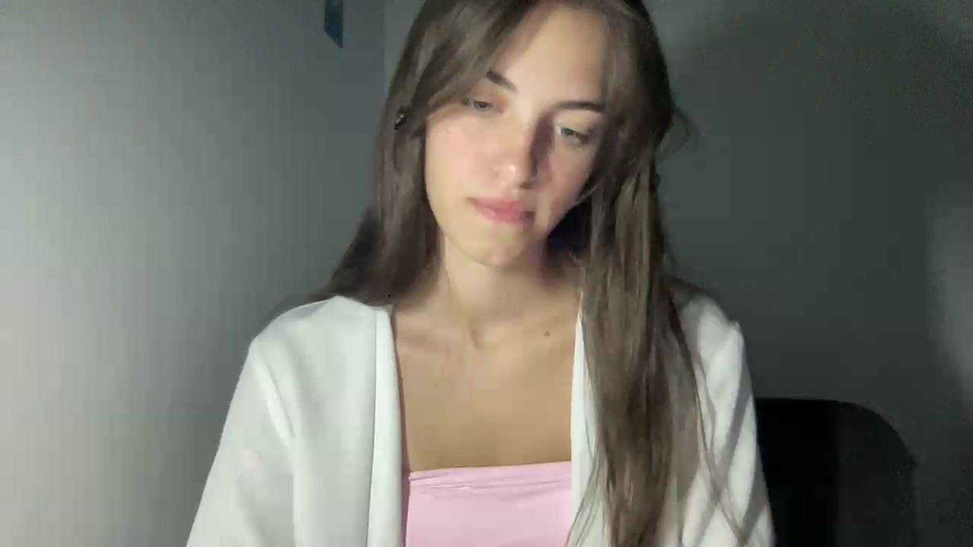 Gallery image thumbnail from Dashamoxy's myfreecams stream on, 06/30/2026, 17:14 image 17 of 20
