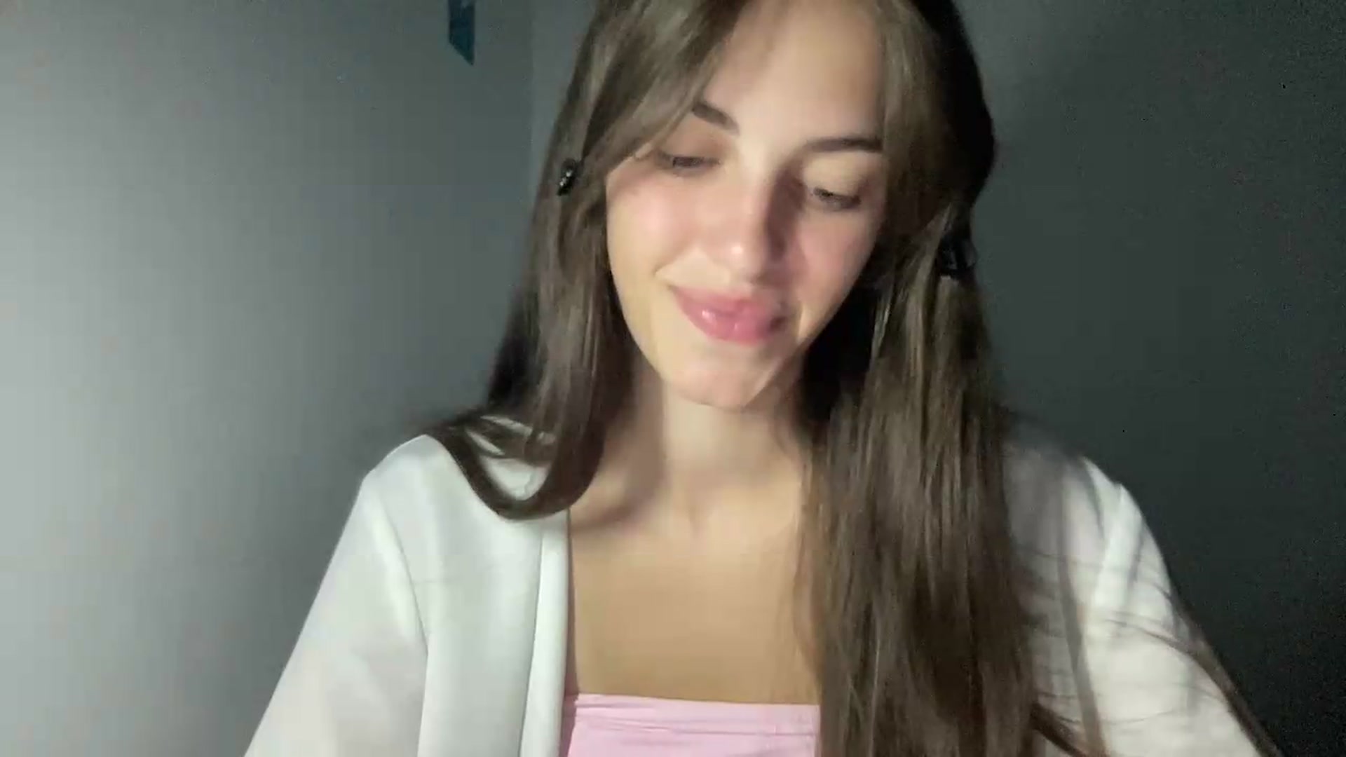 Gallery image thumbnail from Dashamoxy's myfreecams stream on, 06/30/2026, 17:14 image 11 of 20