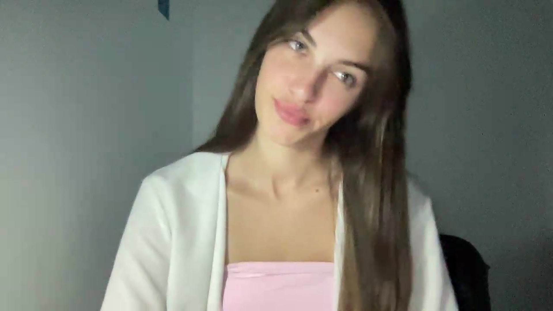 Gallery image thumbnail from Dashamoxy's myfreecams stream on, 06/30/2026, 17:14 image 7 of 20