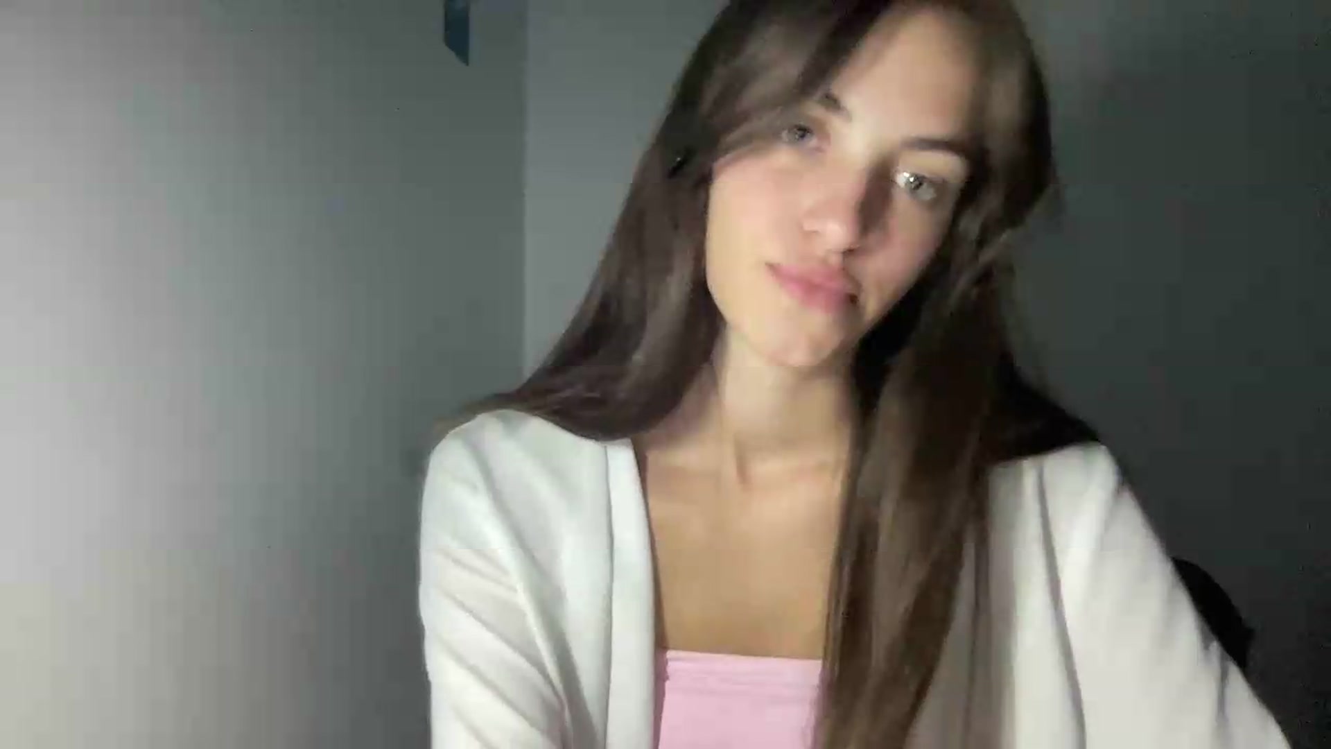 Gallery image thumbnail from Dashamoxy's myfreecams stream on, 06/30/2026, 17:14 image 19 of 20
