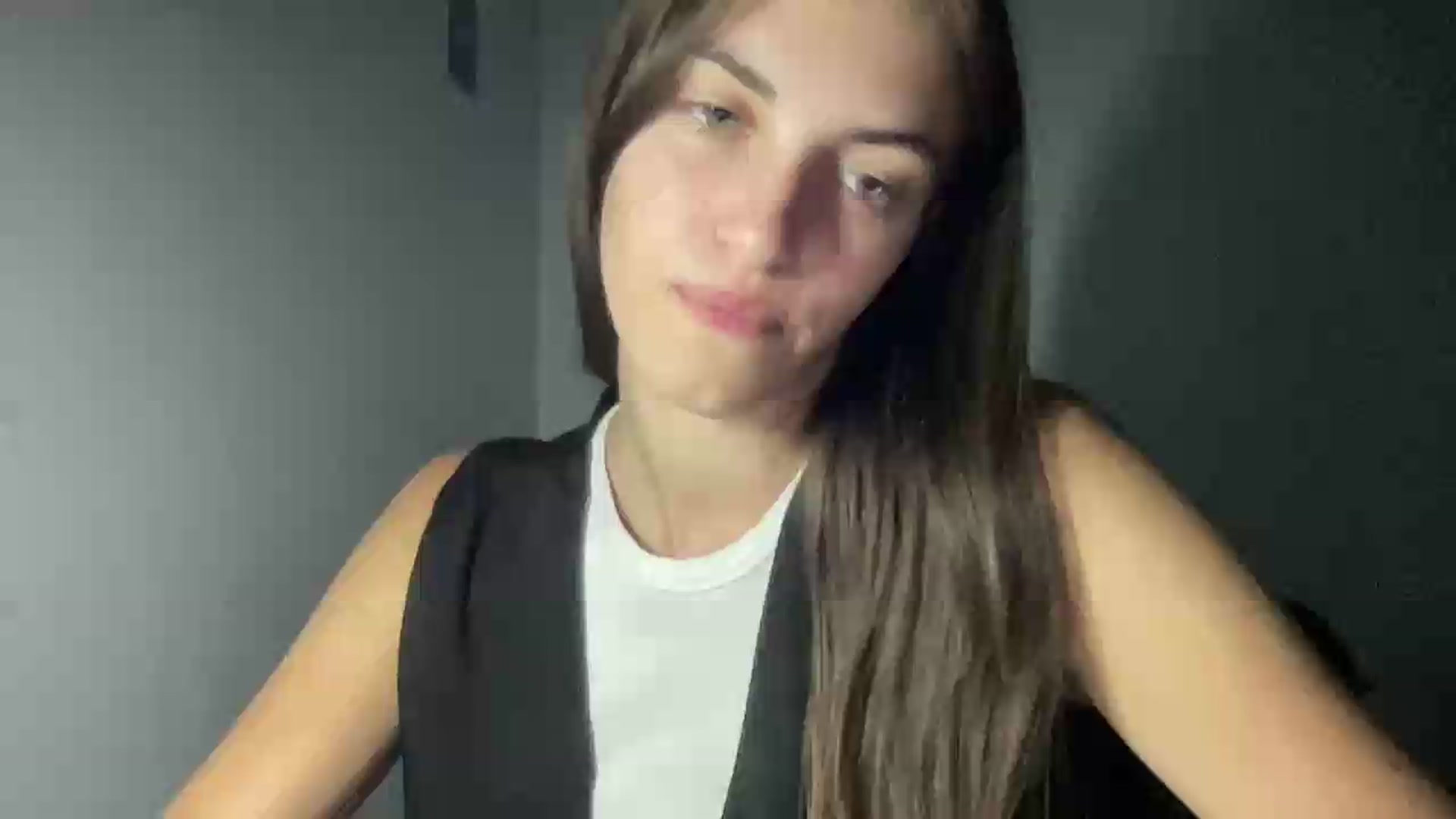 Gallery image thumbnail from Dashamoxy's myfreecams stream on, 07/04/2026, 18:25 image 13 of 20