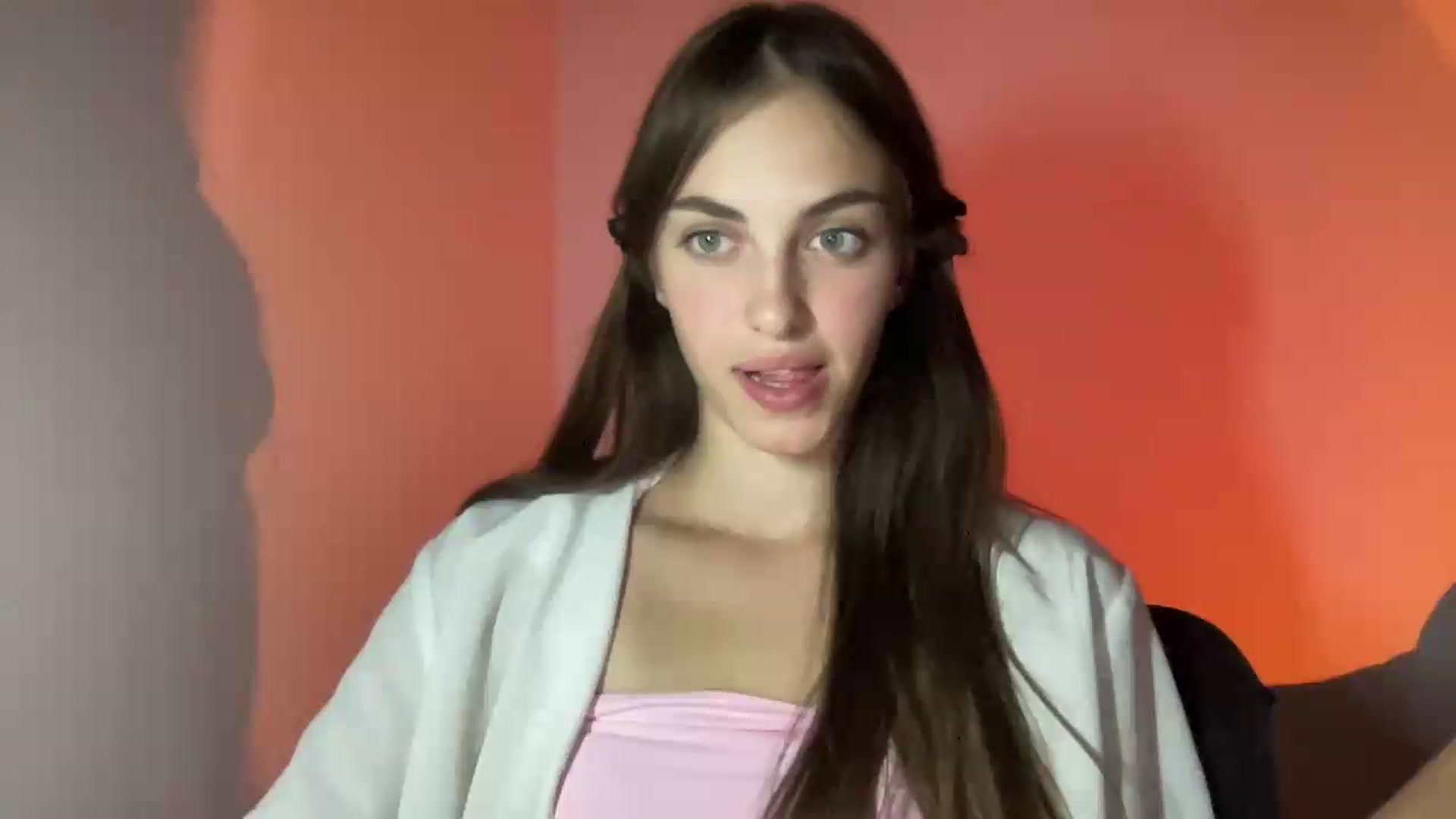 Gallery image thumbnail from Dashamoxy's myfreecams stream on, 07/08/2026, 19:50 image 10 of 20