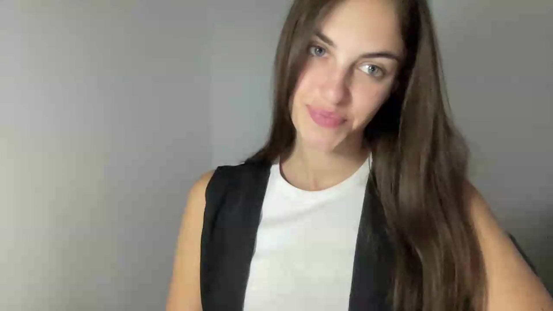 Gallery image thumbnail from Dashamoxy's myfreecams stream on, 07/12/2026, 14:40 image 2 of 20