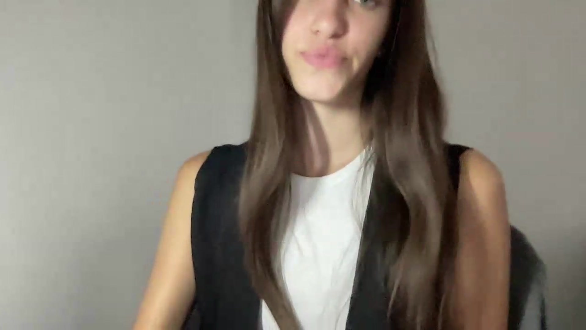 Gallery image thumbnail from Dashamoxy's myfreecams stream on, 07/12/2026, 14:40 image 15 of 20