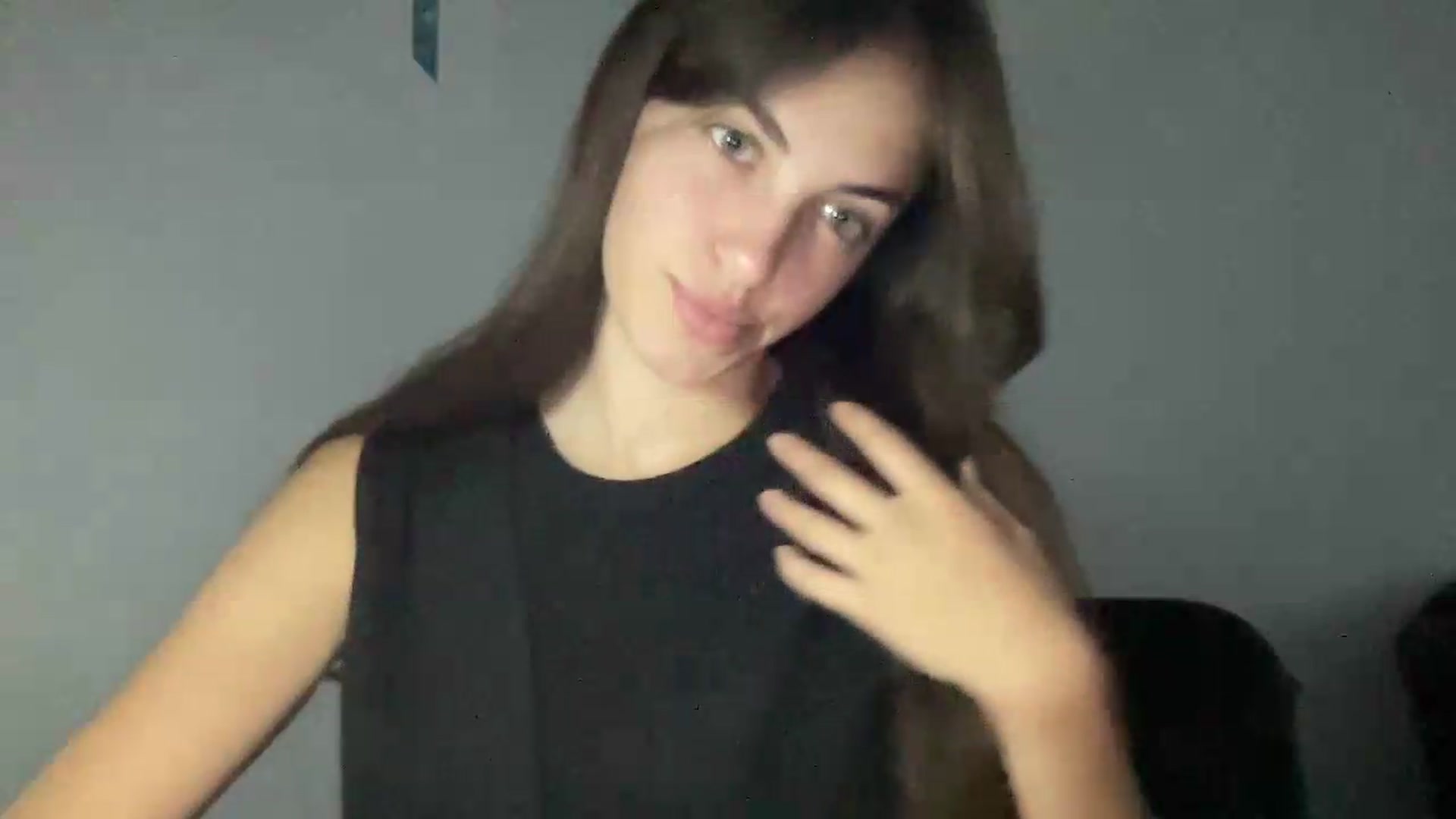 Gallery image thumbnail from Dashamoxy's myfreecams stream on, 07/13/2026, 16:21 image 7 of 20