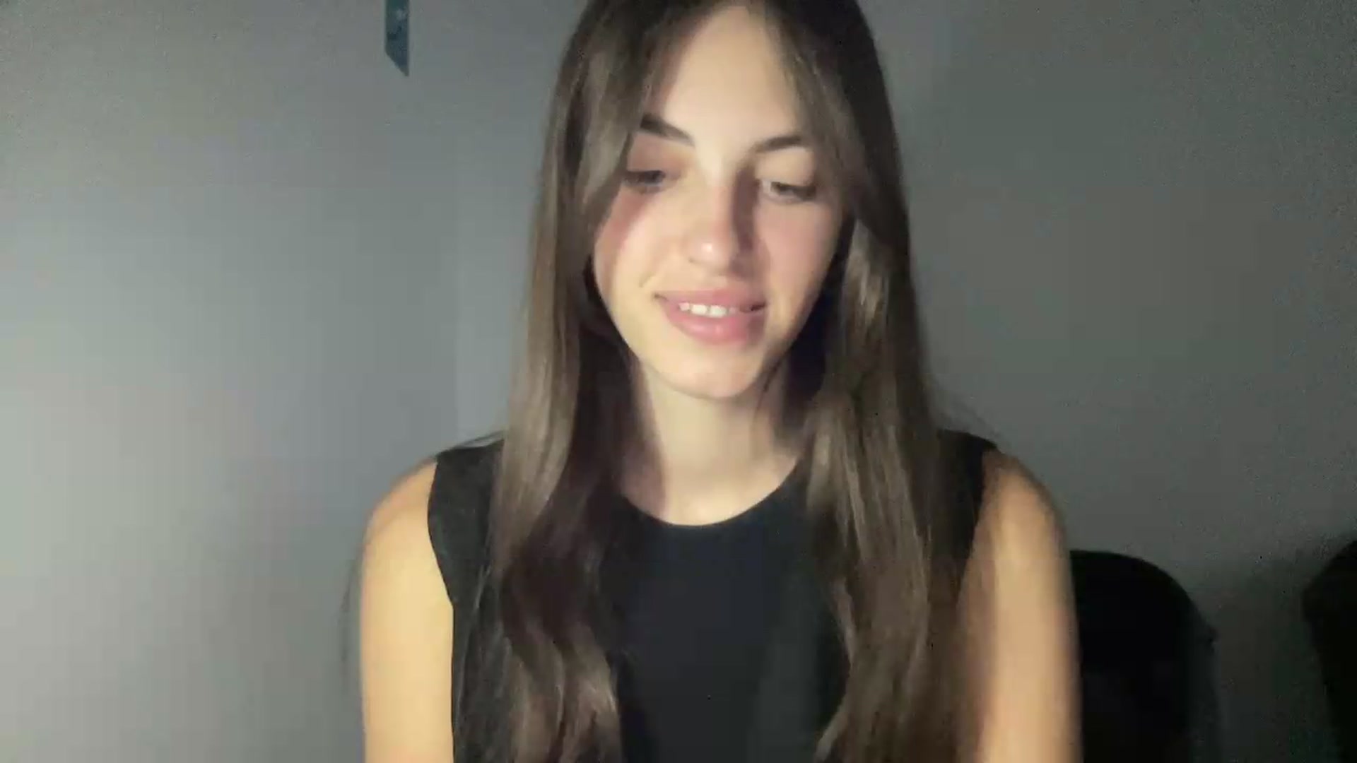Gallery image thumbnail from Dashamoxy's myfreecams stream on, 07/13/2026, 16:21 image 5 of 20