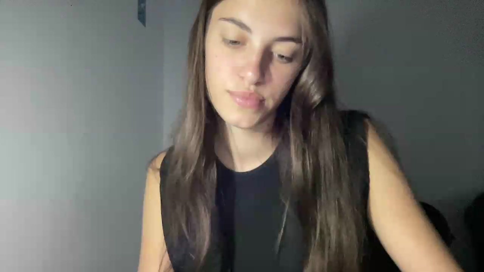 Gallery image thumbnail from Dashamoxy's myfreecams stream on, 07/13/2026, 16:21 image 15 of 20
