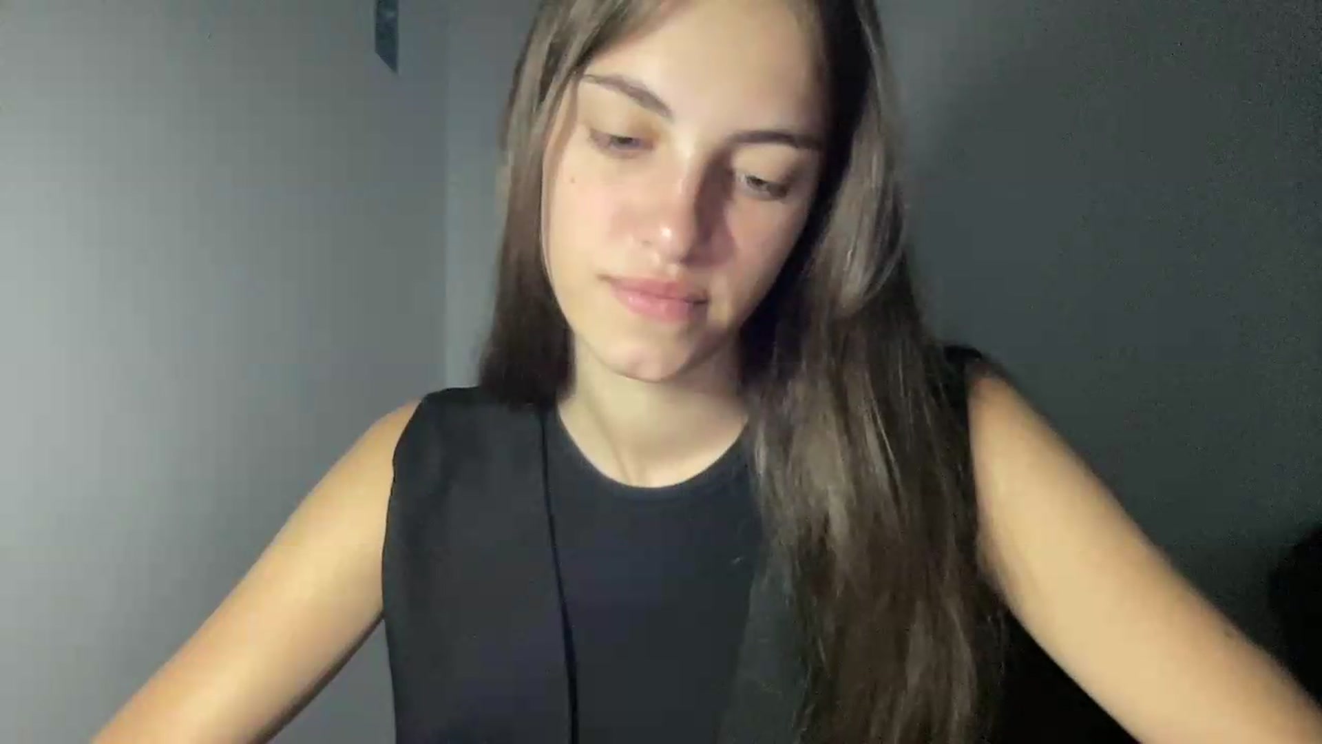 Gallery image thumbnail from Dashamoxy's myfreecams stream on, 07/13/2026, 16:21 image 20 of 20
