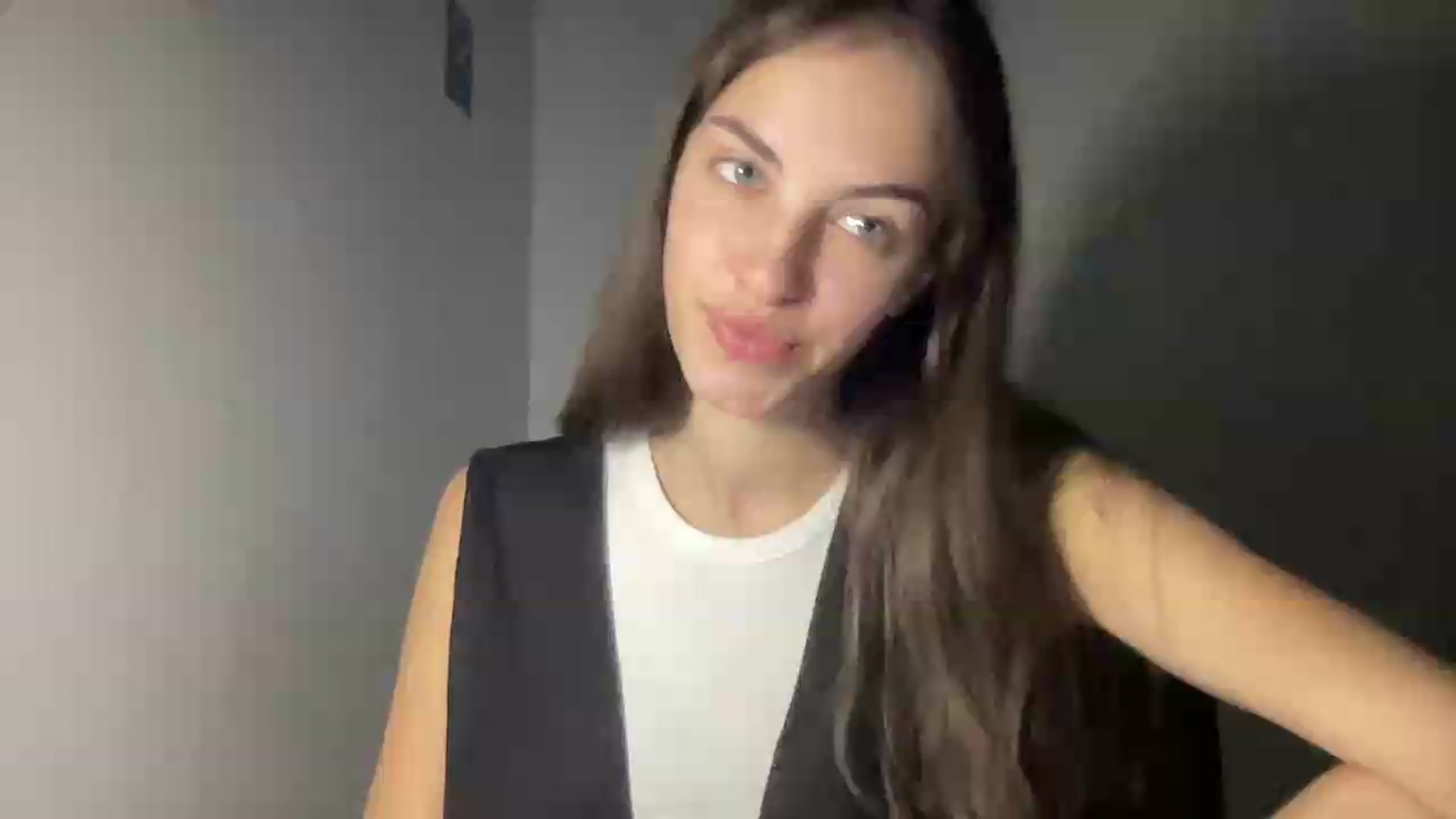 Gallery image thumbnail from Dashamoxy's myfreecams stream on, 07/21/2026, 20:10 image 5 of 20