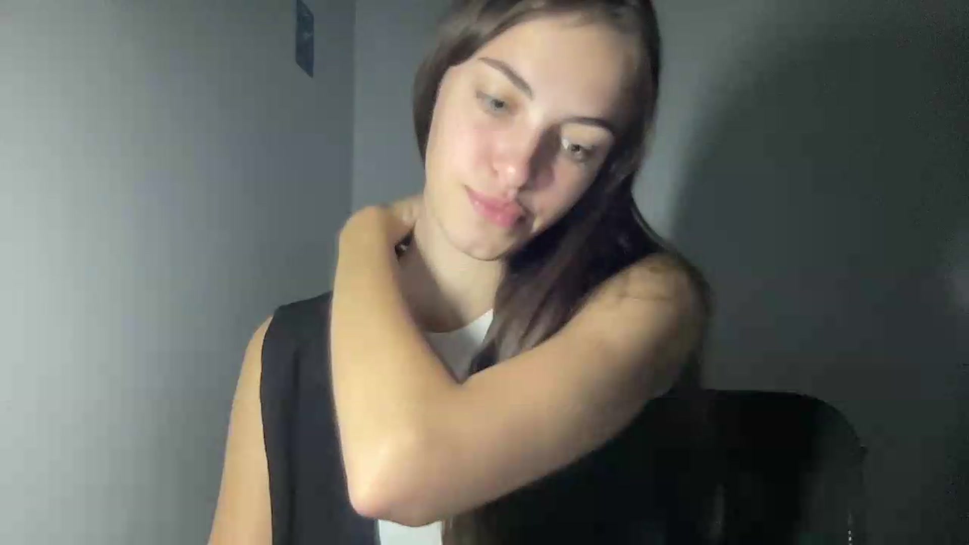 Gallery image thumbnail from Dashamoxy's myfreecams stream on, 07/21/2026, 20:10 image 7 of 20