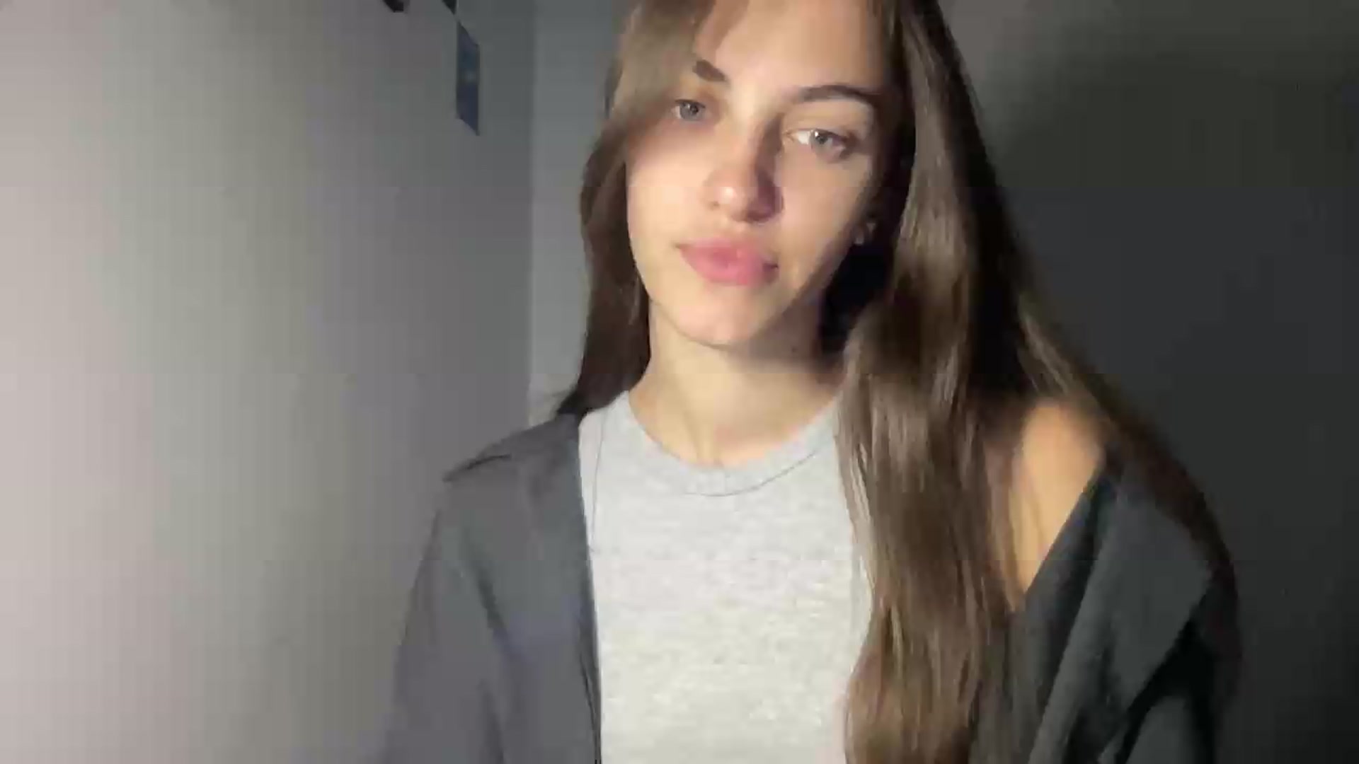 Gallery image thumbnail from Dashamoxy's myfreecams stream on, 07/22/2026, 13:45 image 1 of 20
