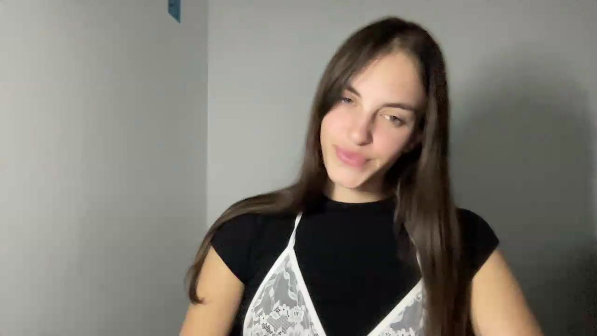 Gallery image thumbnail from Dashamoxy's myfreecams stream on, 07/23/2026, 15:53 image 4 of 20