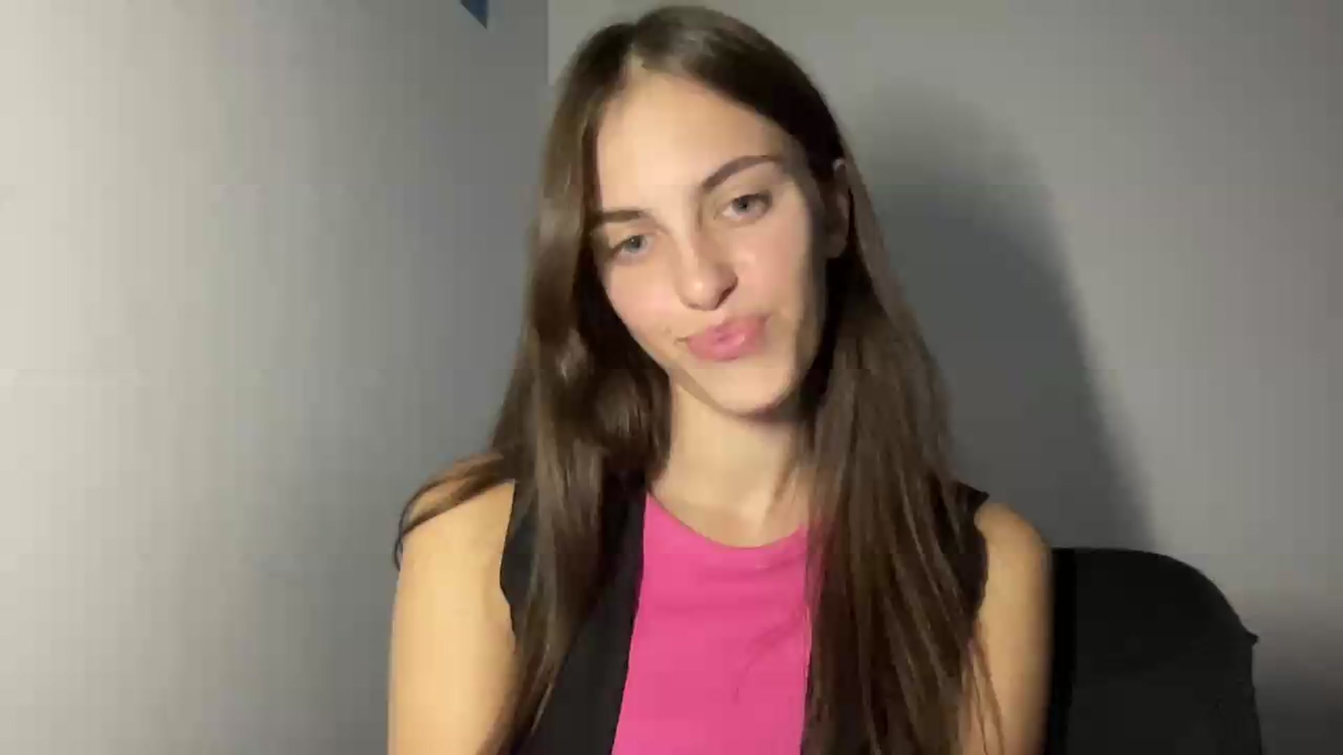 Gallery image thumbnail from Dashamoxy's myfreecams stream on, 07/28/2026, 17:35 image 13 of 20
