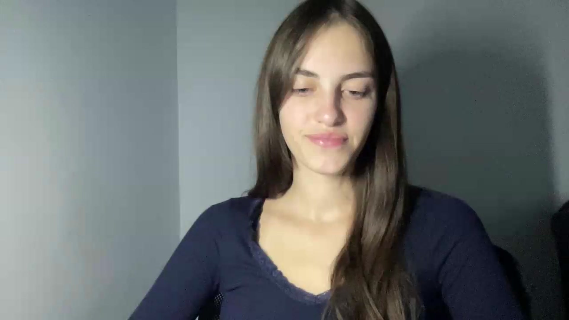 Gallery image thumbnail from Dashamoxy's myfreecams stream on, 08/04/2026, 16:26 image 15 of 20