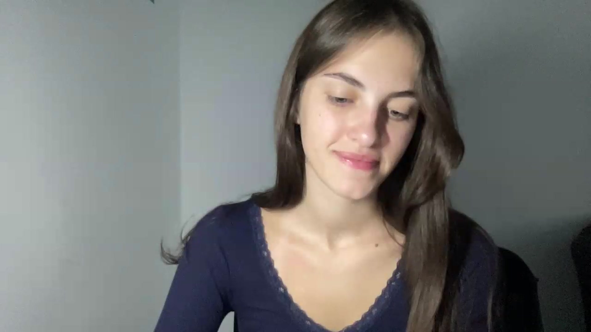 Gallery image thumbnail from Dashamoxy's myfreecams stream on, 08/04/2026, 17:07 image 13 of 20