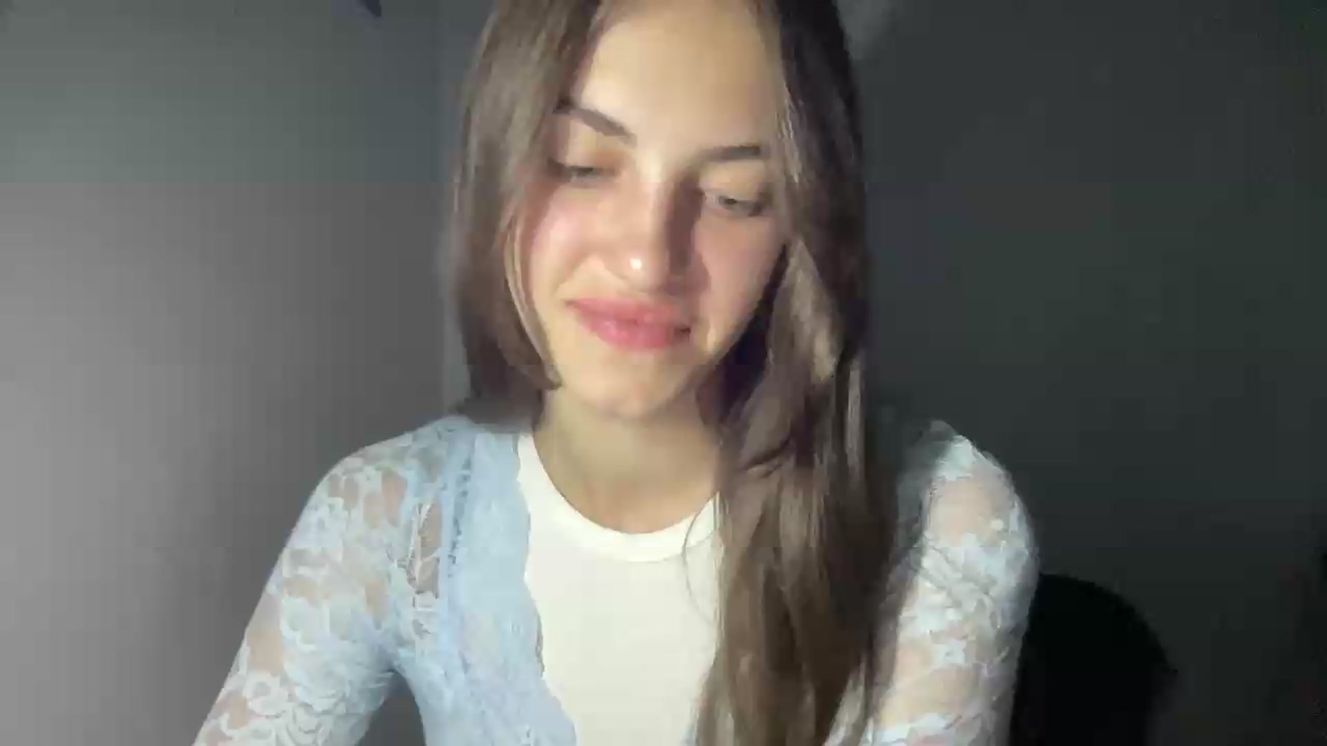 Gallery image thumbnail from Dashamoxy's myfreecams stream on, 08/05/2026, 18:37 image 17 of 20
