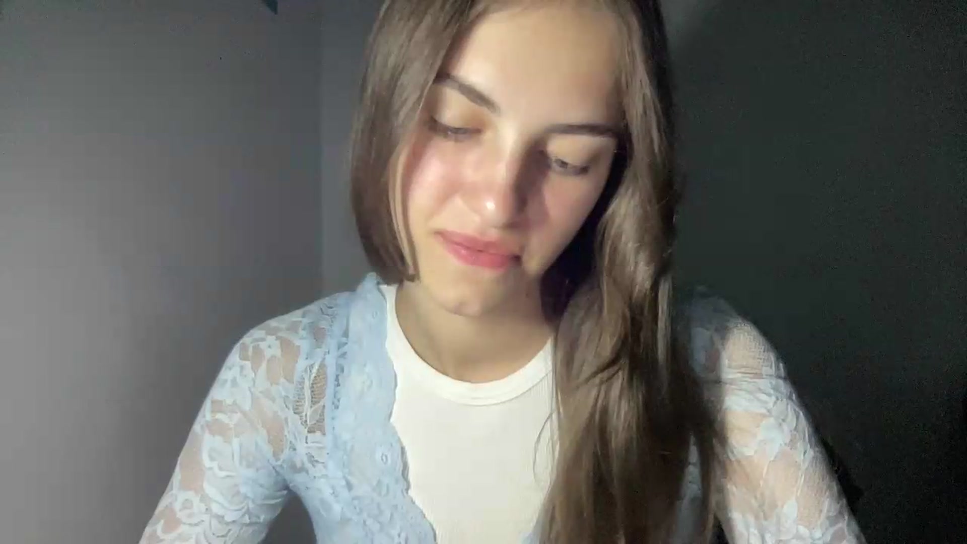 Gallery image thumbnail from Dashamoxy's myfreecams stream on, 08/05/2026, 18:37 image 15 of 20