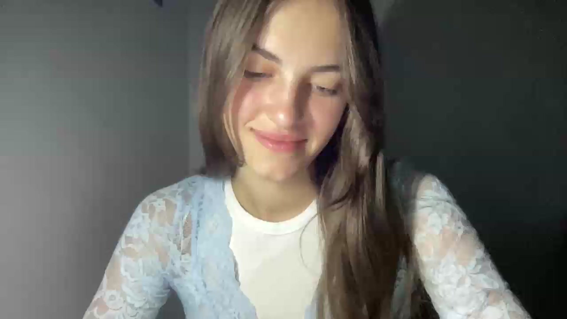 Gallery image thumbnail from Dashamoxy's myfreecams stream on, 08/05/2026, 18:37 image 16 of 20