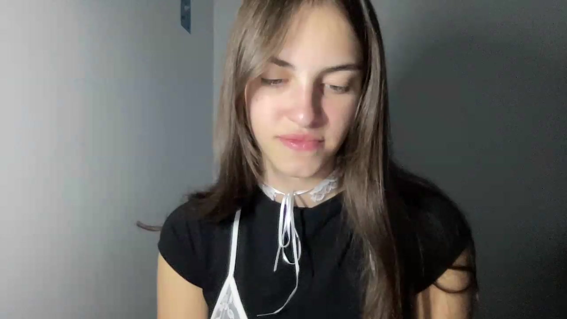 Gallery image thumbnail from Dashamoxy's myfreecams stream on, 08/07/2026, 16:06 image 11 of 20
