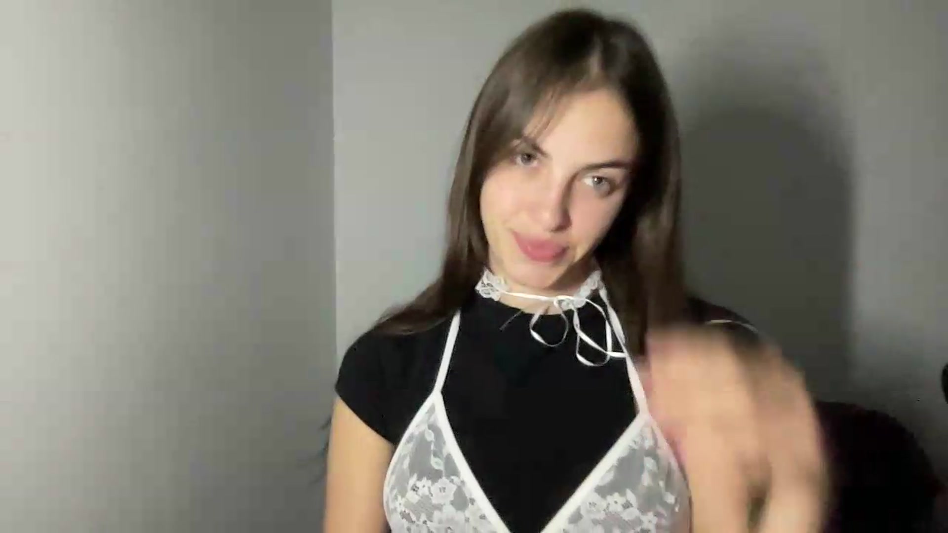 Gallery image thumbnail from Dashamoxy's myfreecams stream on, 08/07/2026, 17:20 image 6 of 20