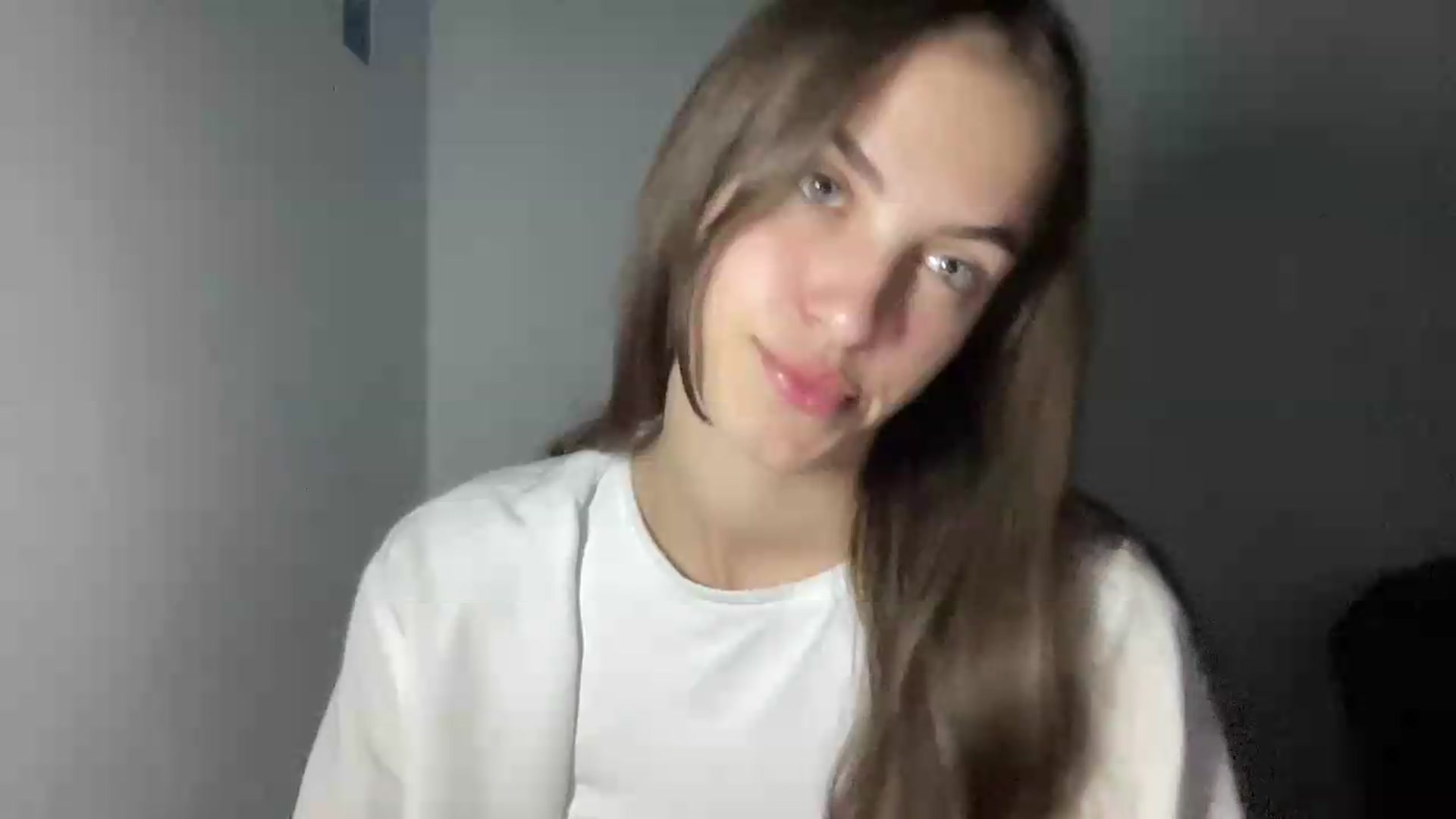 Gallery image thumbnail from Dashamoxy's myfreecams stream on, 08/10/2026, 17:34 image 4 of 20