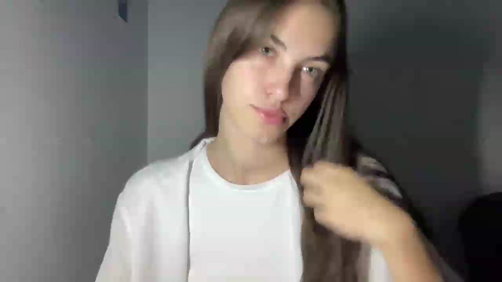 Gallery image thumbnail from Dashamoxy's myfreecams stream on, 08/10/2026, 17:34 image 1 of 20