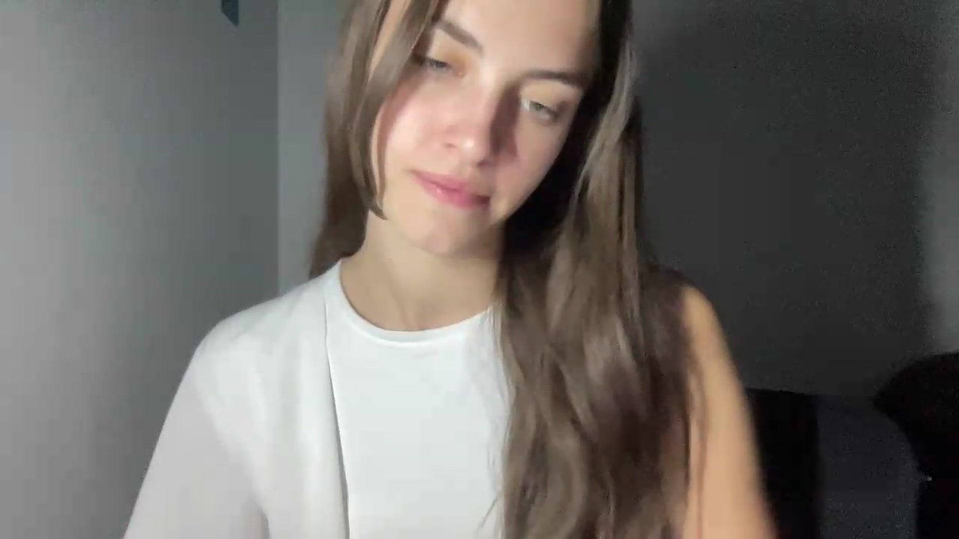 Gallery image thumbnail from Dashamoxy's myfreecams stream on, 08/10/2026, 18:46 image 20 of 20