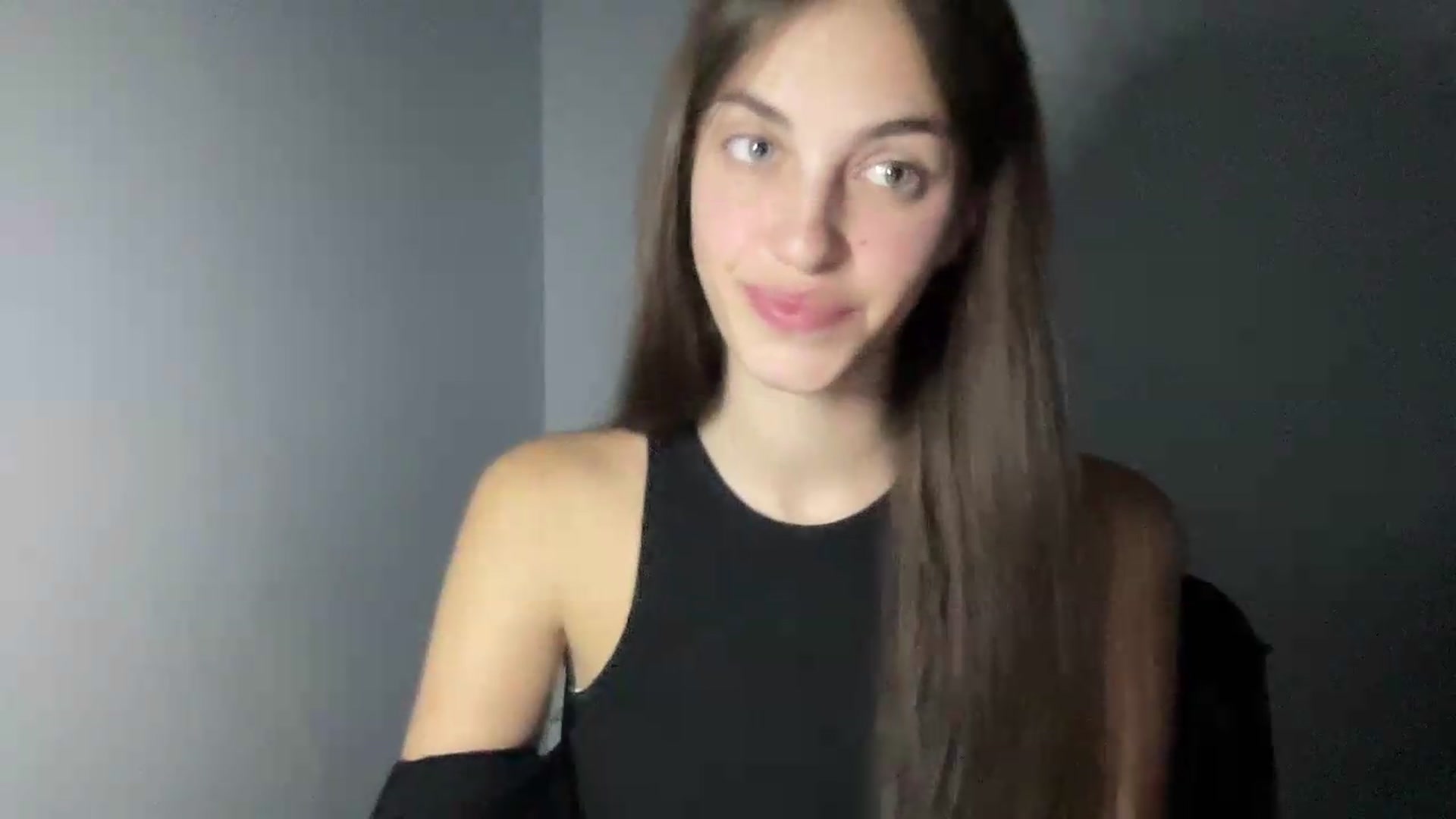 Gallery image thumbnail from Dashamoxy's myfreecams stream on, 08/11/2026, 17:36 image 19 of 20