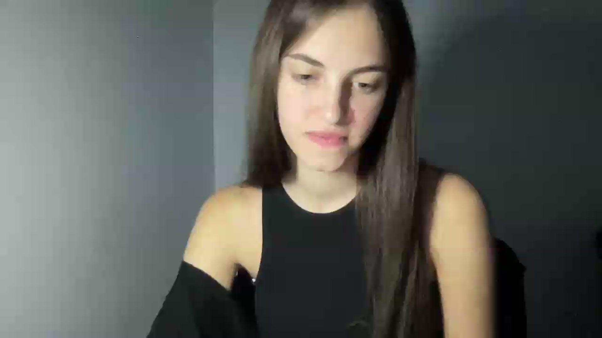 Gallery image thumbnail from Dashamoxy's myfreecams stream on, 08/11/2026, 17:36 image 17 of 20