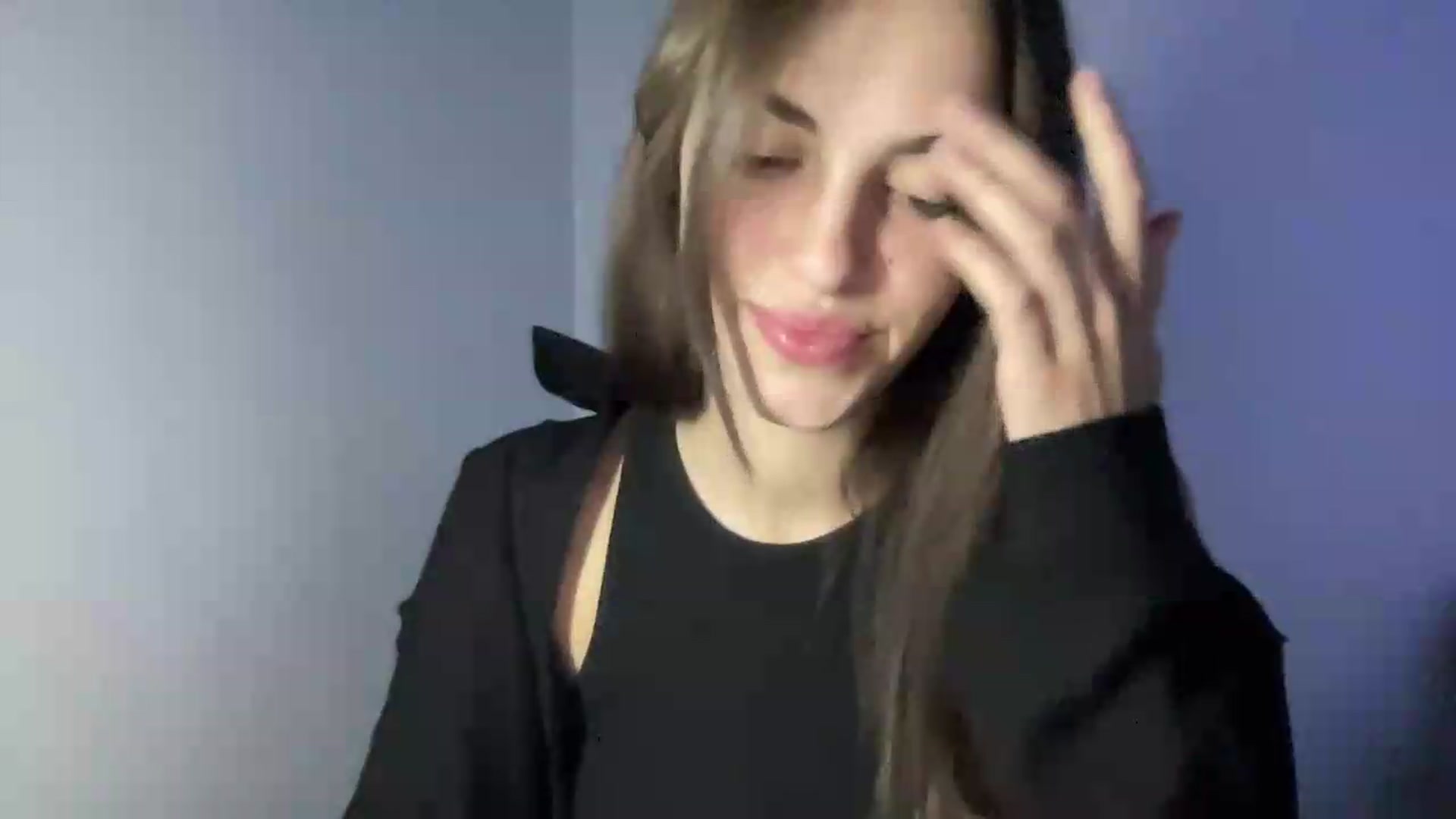 Gallery image thumbnail from Dashamoxy's myfreecams stream on, 08/11/2026, 17:36 image 5 of 20