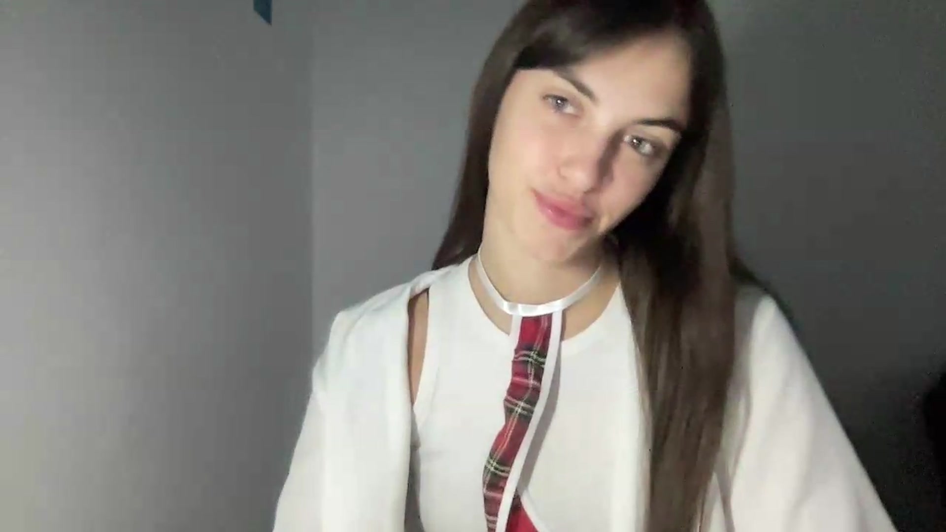 Gallery image thumbnail from Dashamoxy's myfreecams stream on, 08/12/2026, 17:27 image 14 of 20