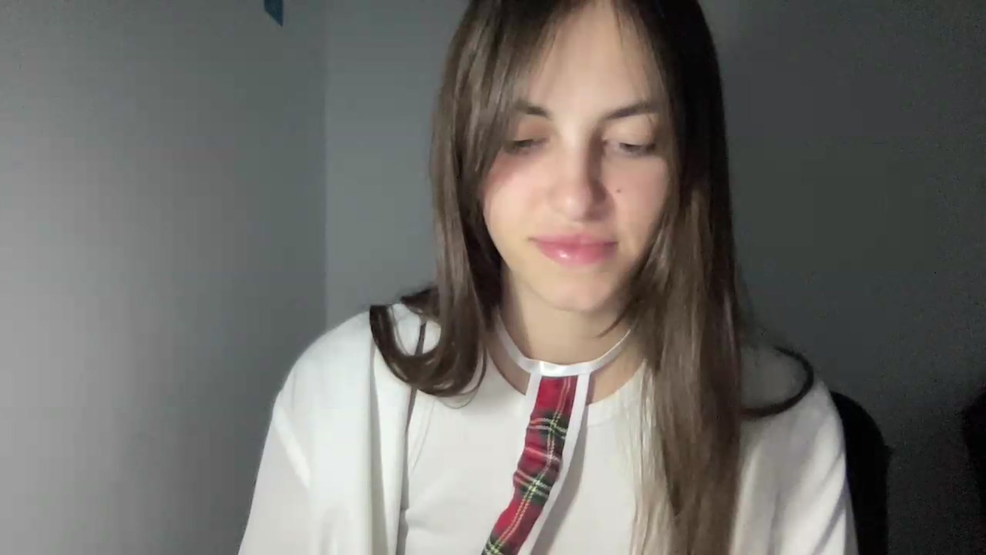 Gallery image thumbnail from Dashamoxy's myfreecams stream on, 08/12/2026, 17:27 image 15 of 20