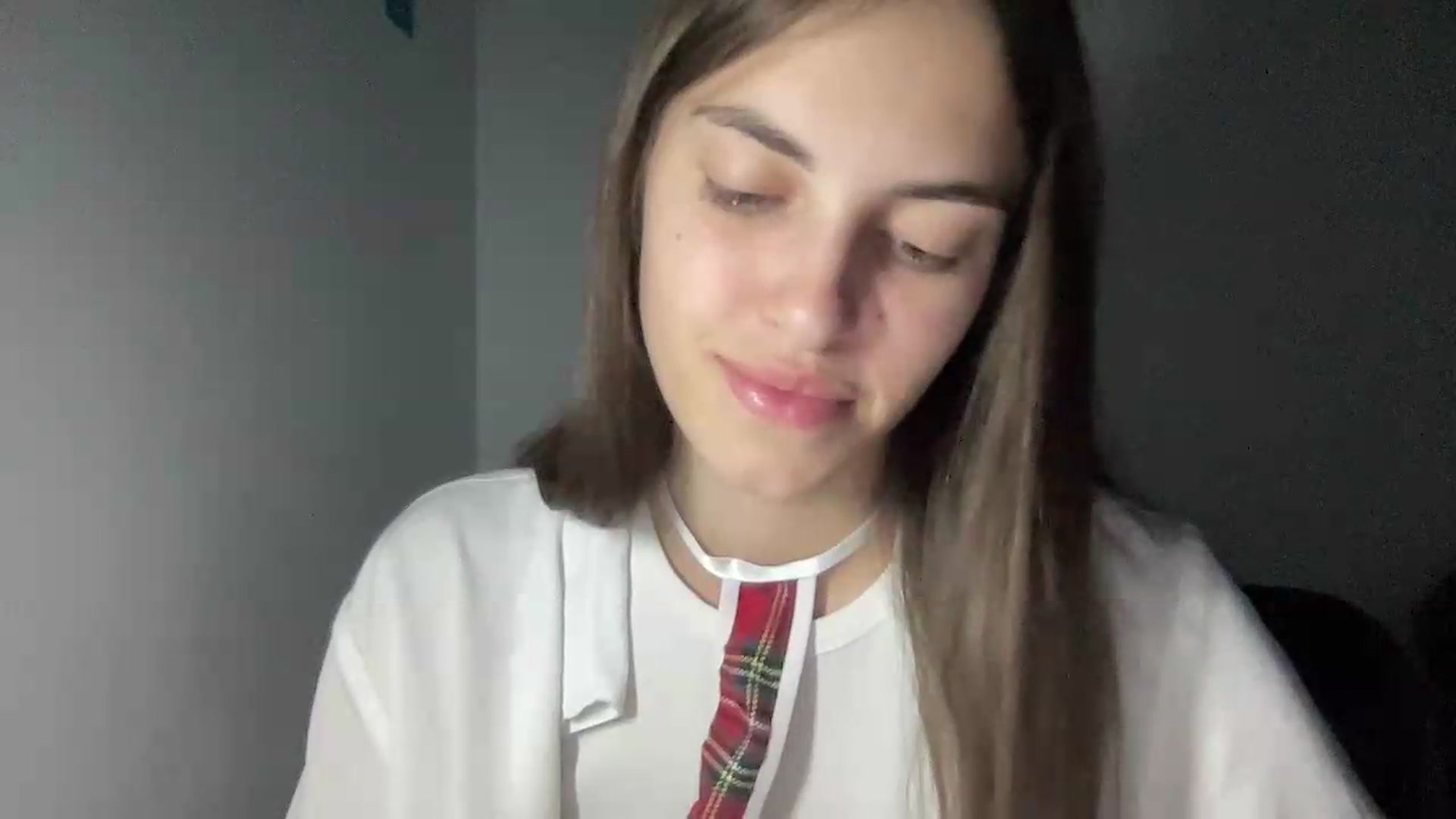 Gallery image thumbnail from Dashamoxy's myfreecams stream on, 08/12/2026, 18:13 image 4 of 20