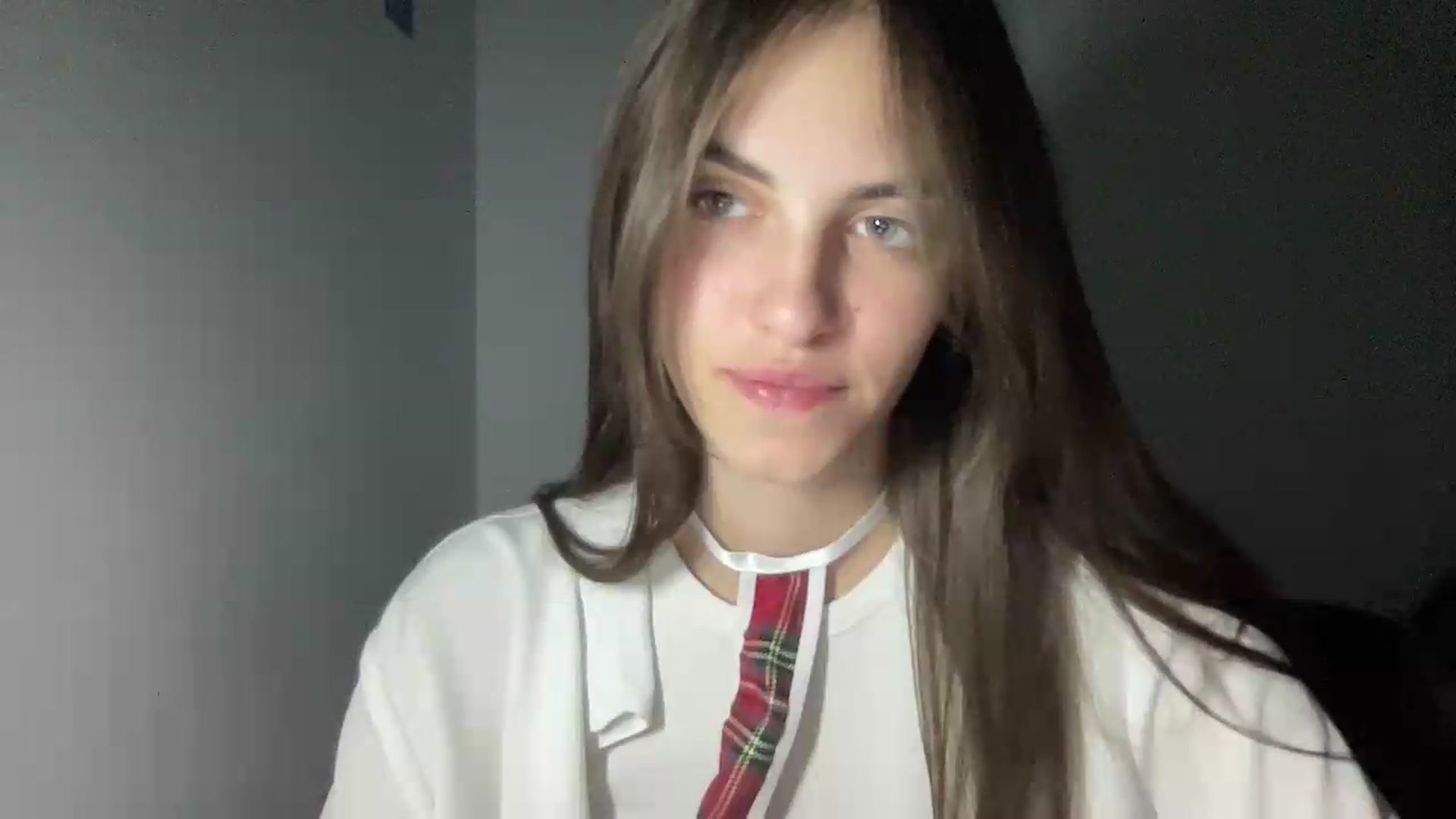 Gallery image thumbnail from Dashamoxy's myfreecams stream on, 08/12/2026, 18:13 image 13 of 20