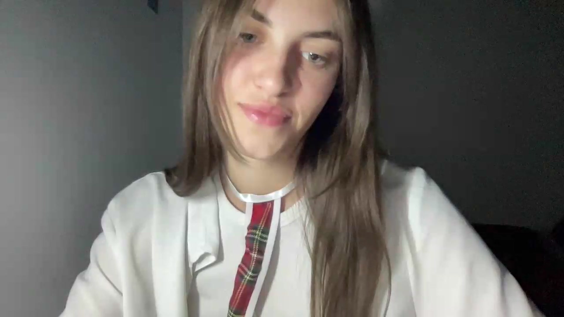 Gallery image thumbnail from Dashamoxy's myfreecams stream on, 08/12/2026, 18:13 image 19 of 20