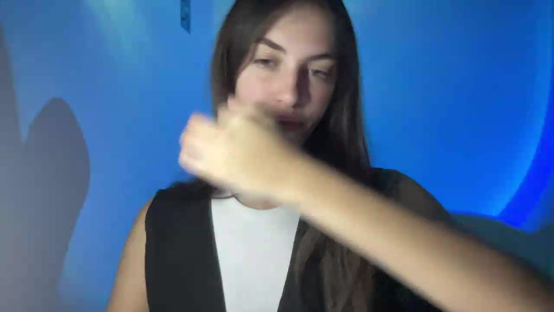 Gallery image thumbnail from Dashamoxy's myfreecams stream on, 08/13/2026, 18:27 image 7 of 20