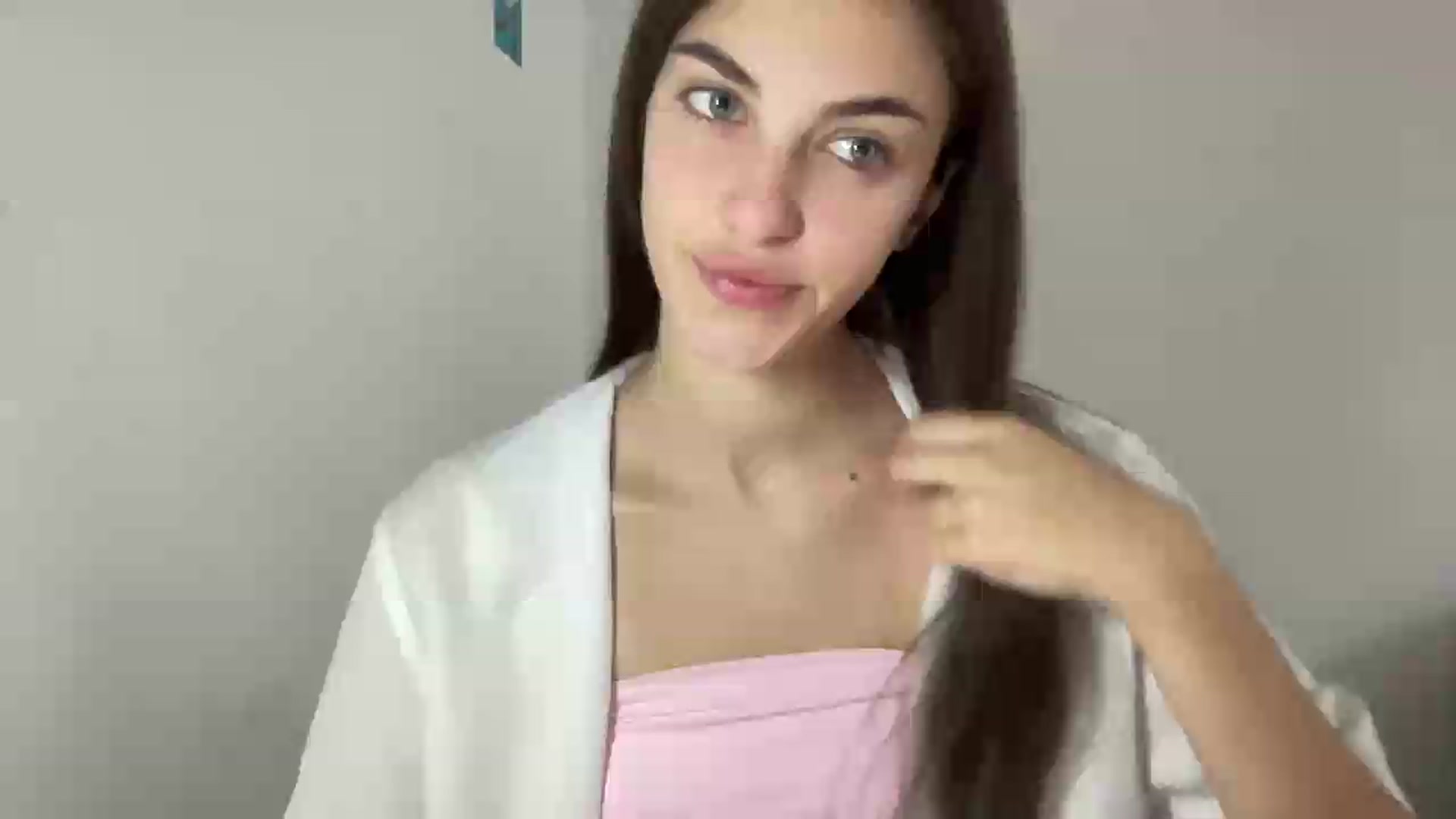 Gallery image thumbnail from Dashamoxy's myfreecams stream on, 08/15/2026, 17:57 image 1 of 20