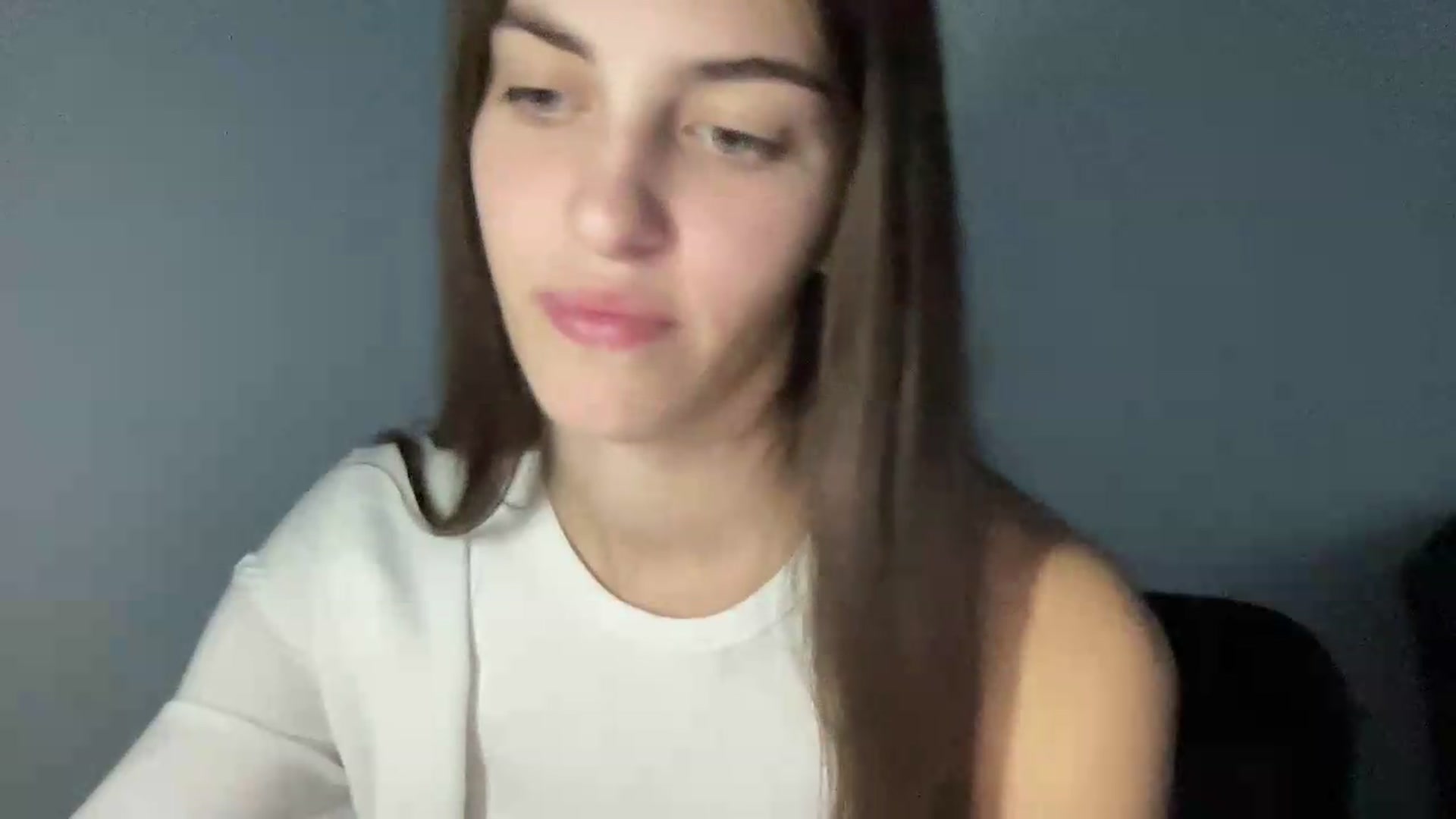 Gallery image thumbnail from Dashamoxy's myfreecams stream on, 08/17/2026, 17:01 image 20 of 20