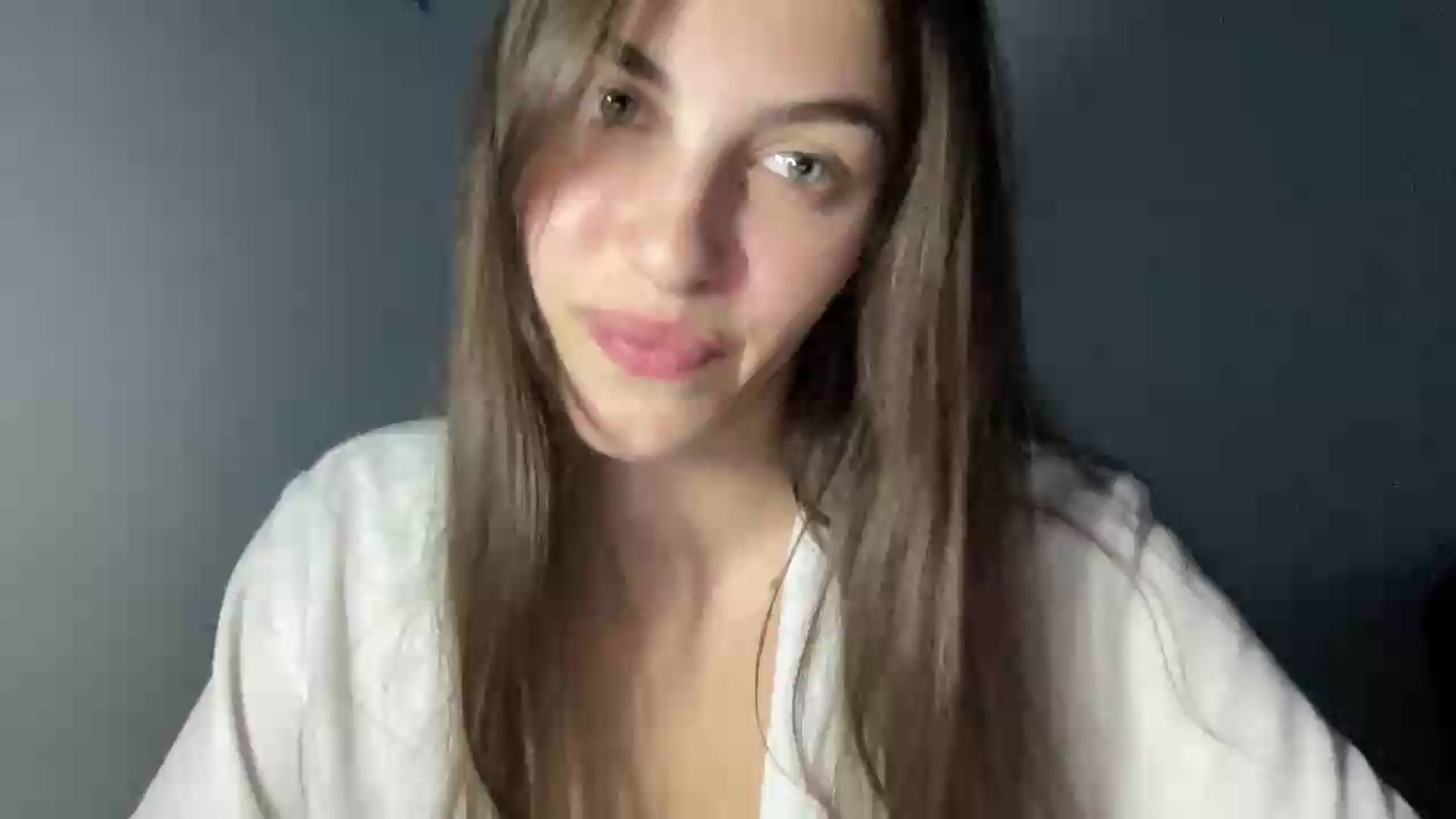 Gallery image thumbnail from Dashamoxy's myfreecams stream on, 08/17/2026, 18:23 image 1 of 20