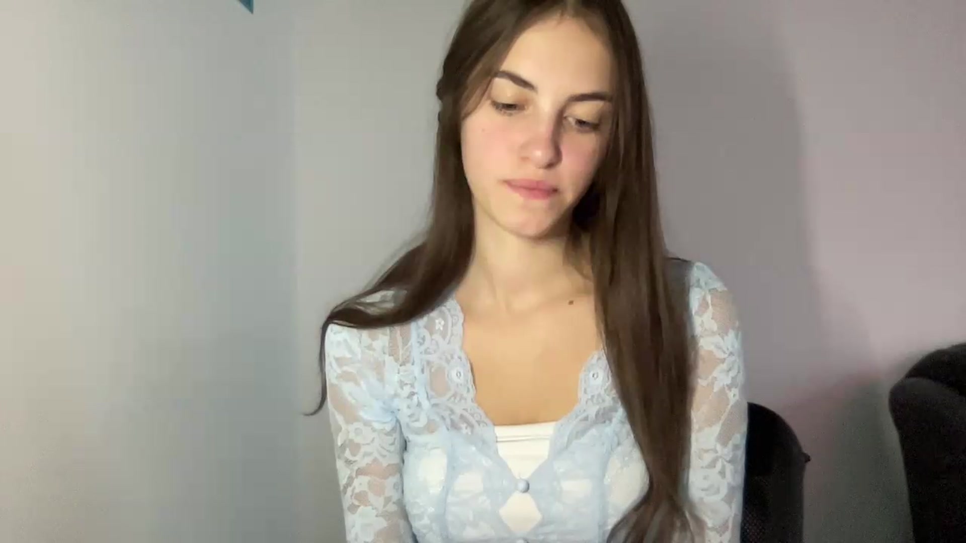 Gallery image thumbnail from Dashamoxy's myfreecams stream on, 08/18/2026, 12:39 image 15 of 20